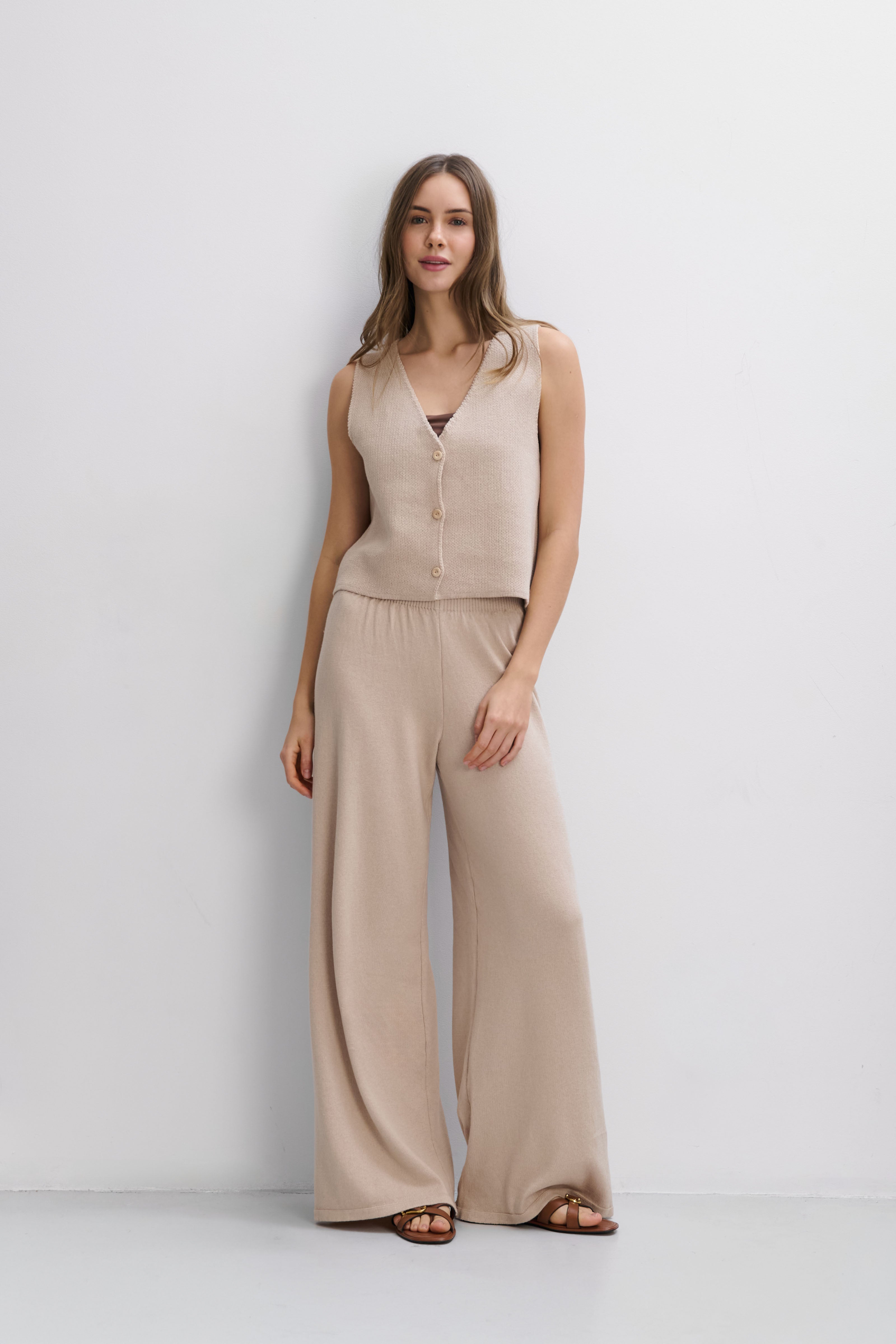 Organic cotton and cashmere button-up vest, beige