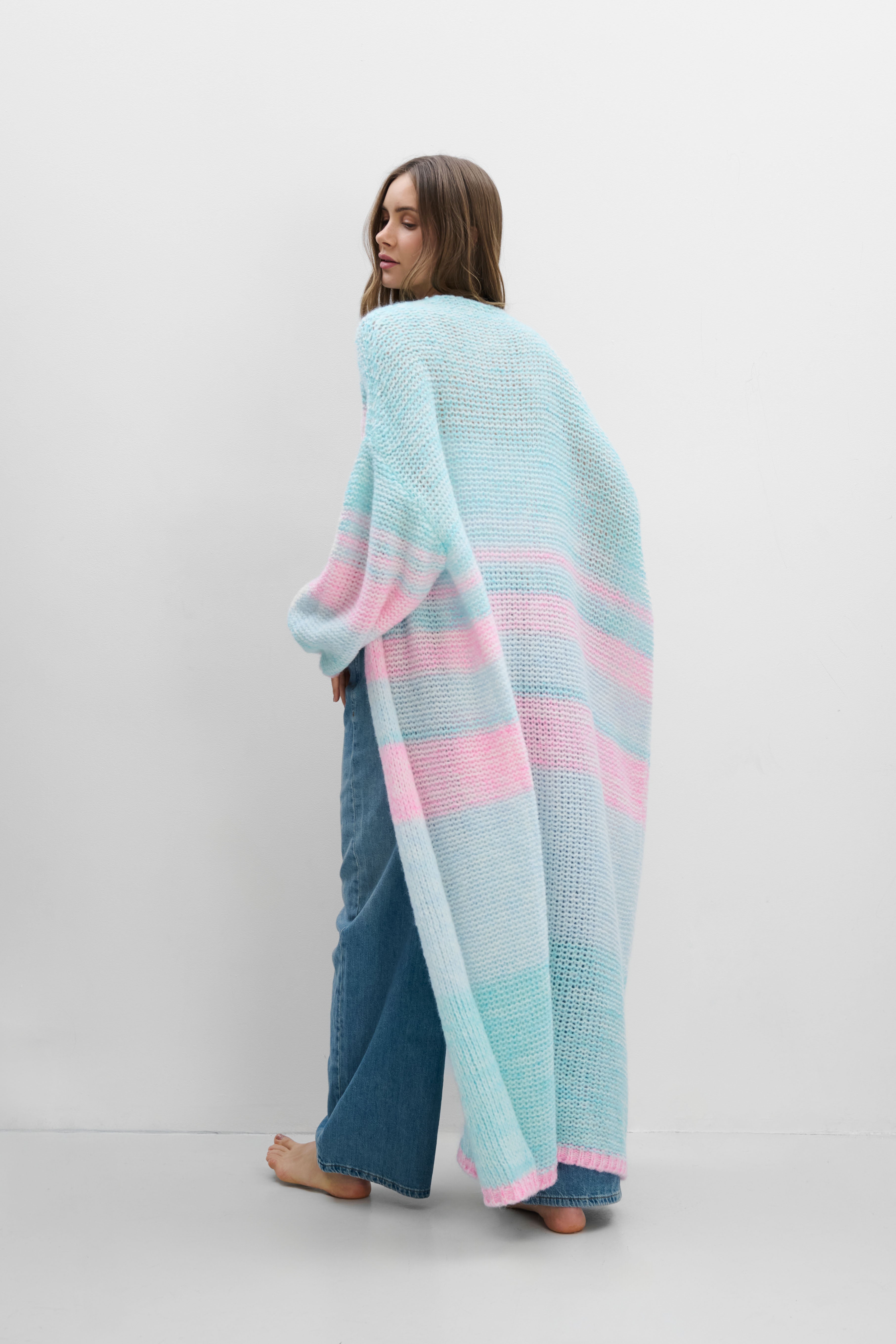 Długi pastelowy kardigan PASTEL CLOUDS niebieski