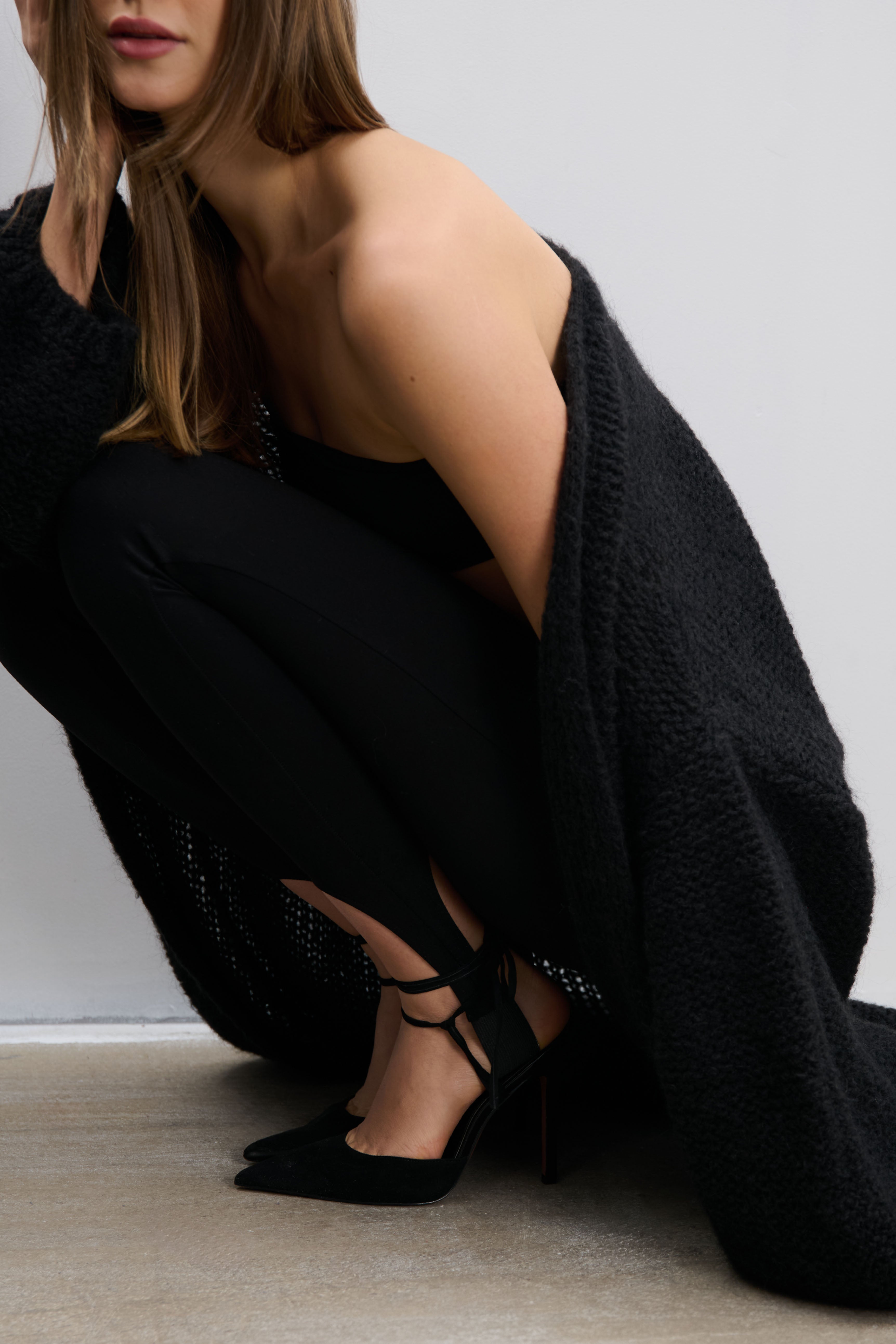 Długi kardigan Cloud Embrace czarny