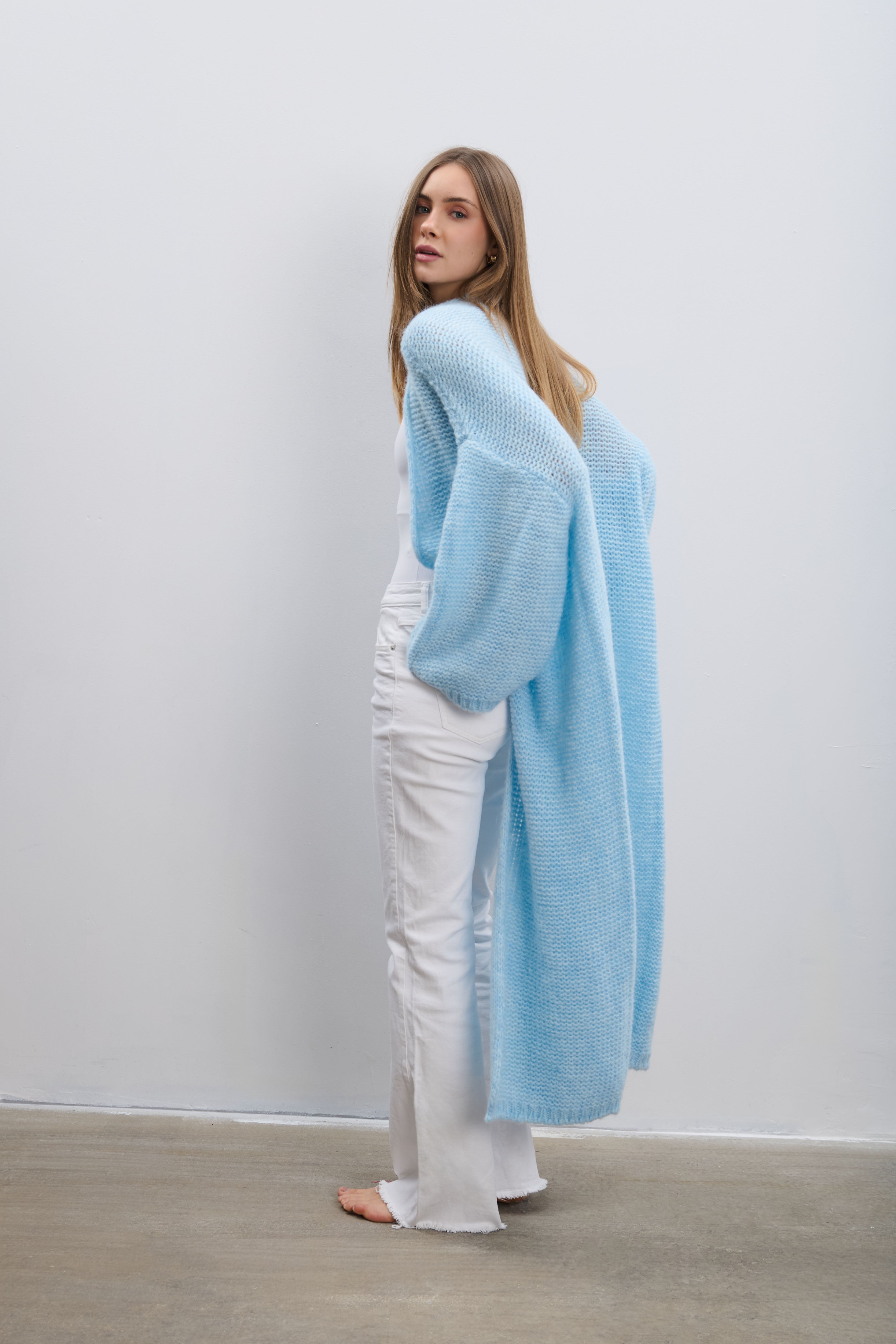 Długi kardigan Cloud Embrace niebieski