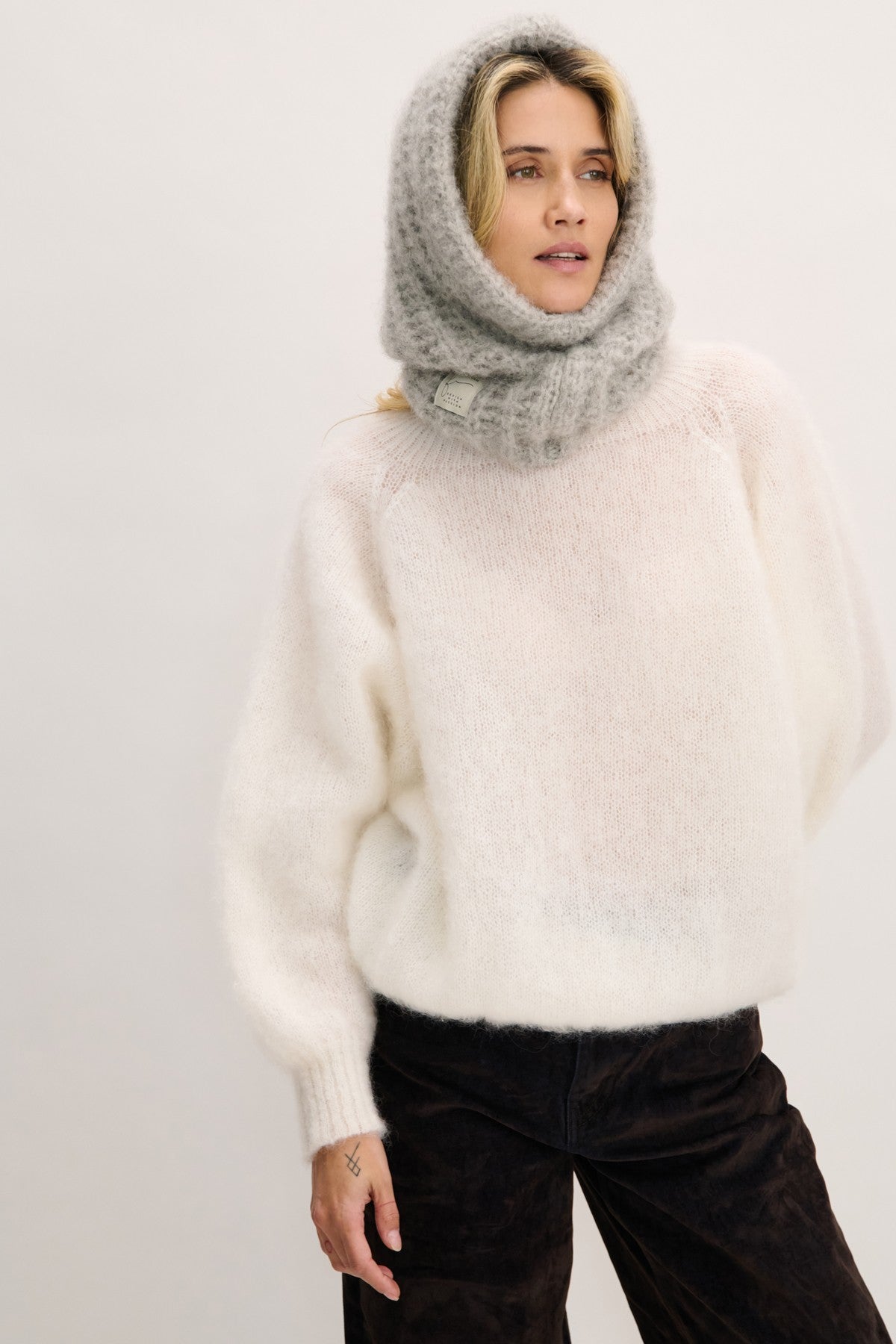 Balaclava z wełny alpaki SOFT HAVEN szary - 2