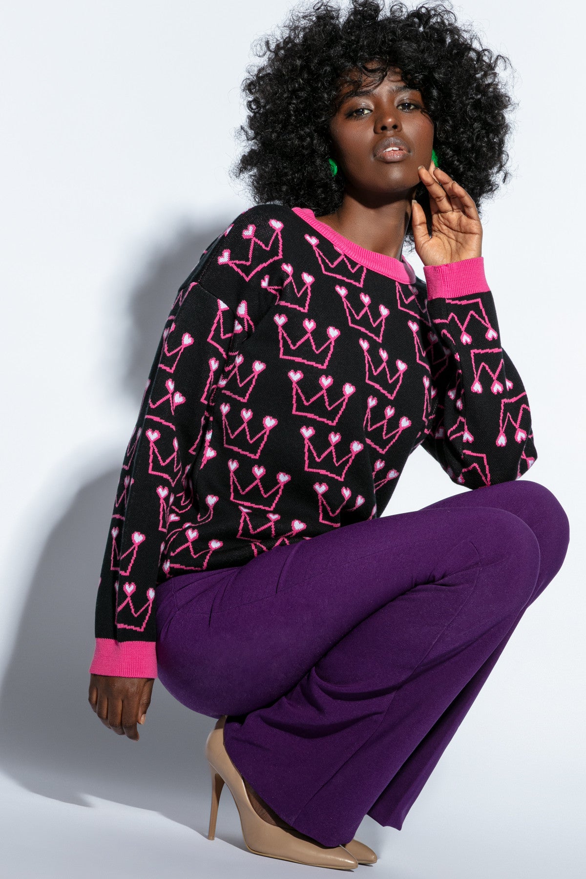 Bawełniany sweter korony serca czarny - 5