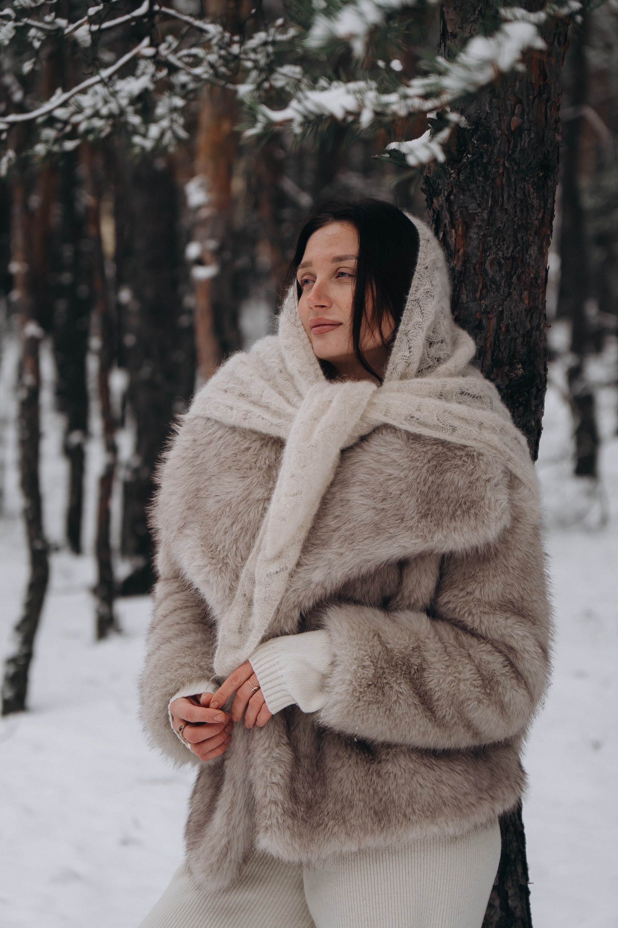 Chusta ażurowa z wełny alpaki Cloudloom Shawl beżowy - 4