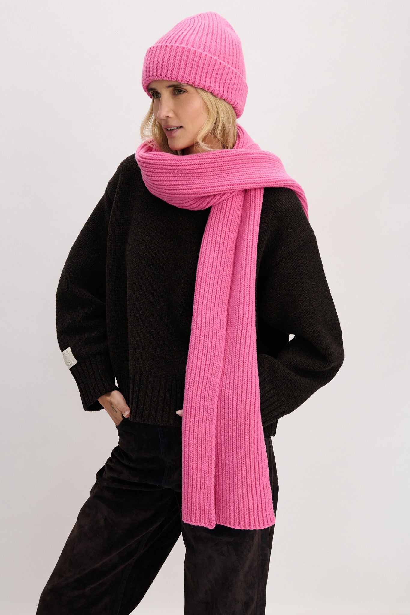 Czapka z wełny merynos w prążek PURE różowy - 5