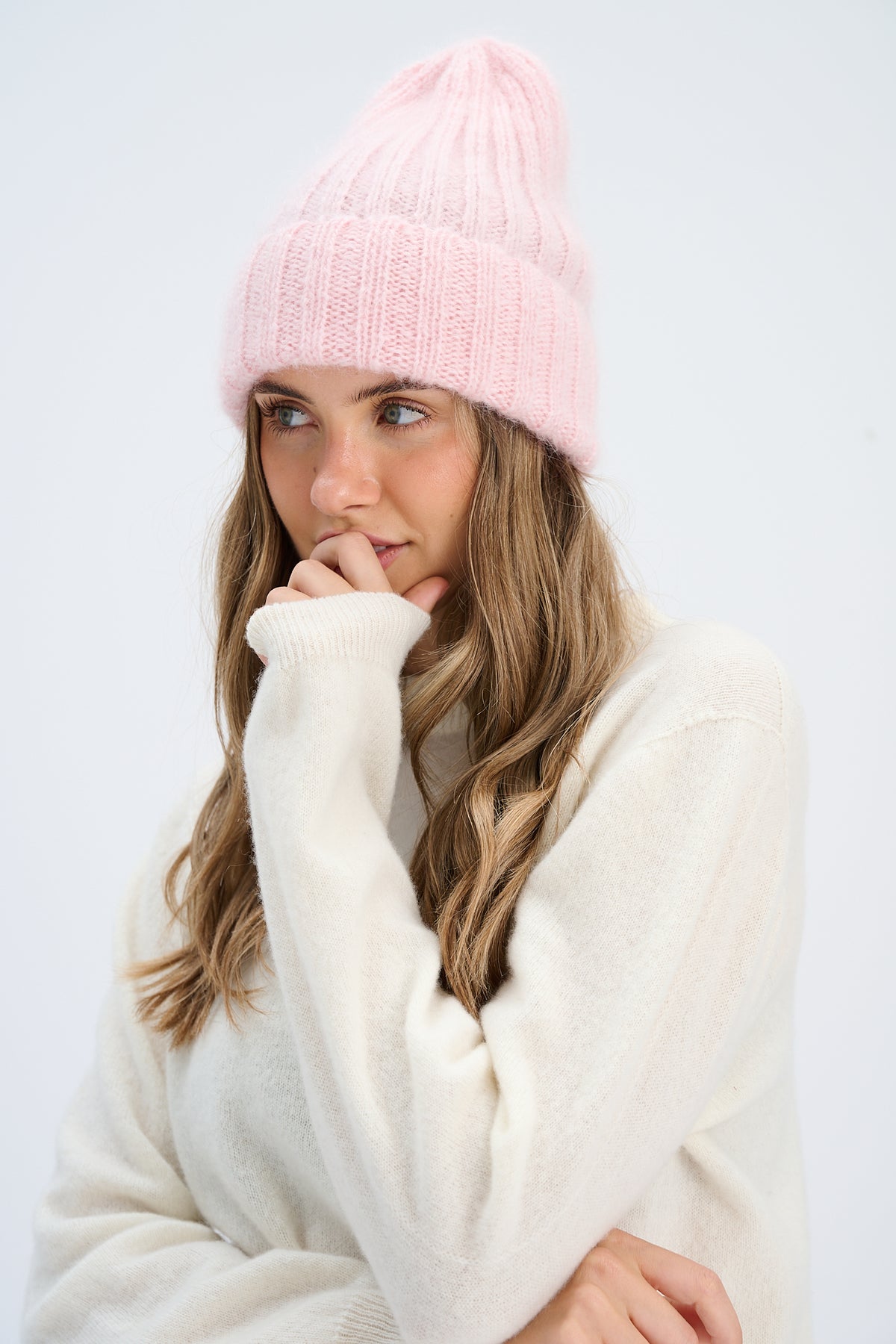 Snow Kiss red alpaca wool hat