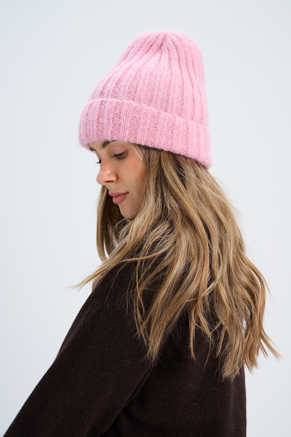 Snow Kiss Alpaca Wool Hat Pink