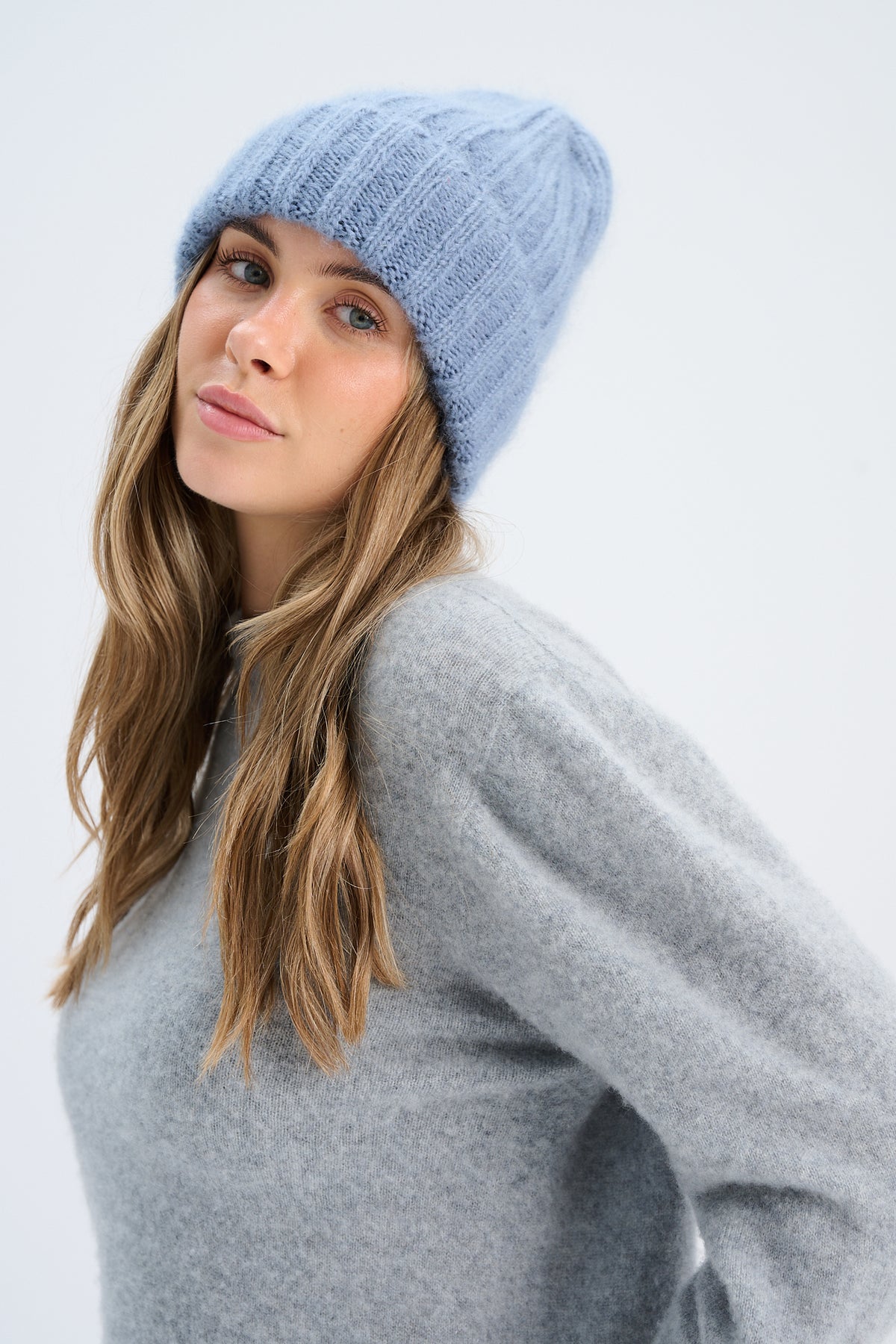 Snow Kiss red alpaca wool hat