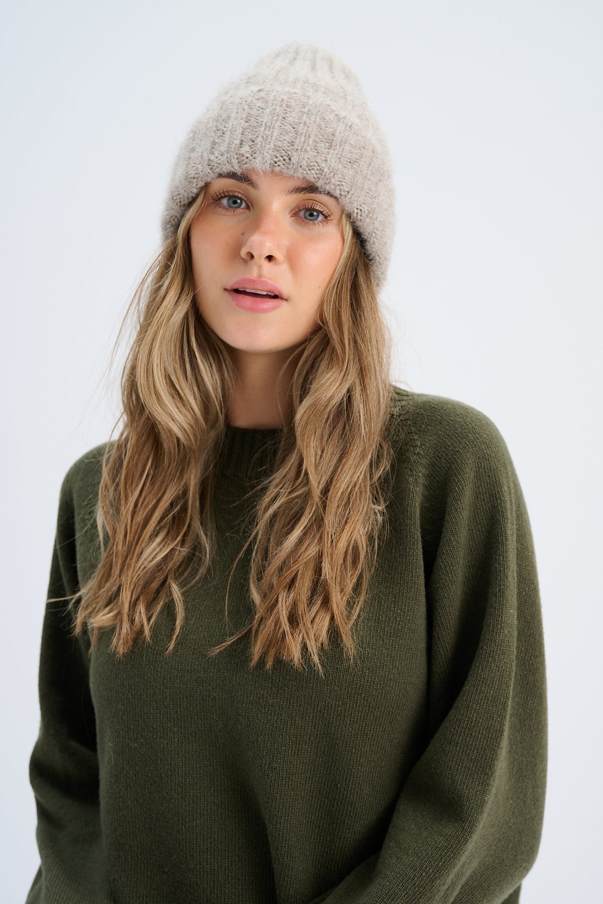 Snow Kiss Gray Alpaca Wool Hat