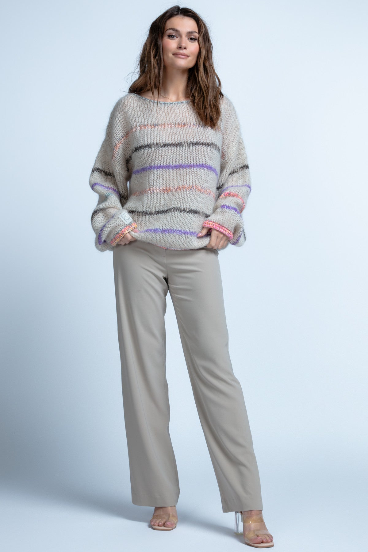 DELIKATNY SWETER Z WEŁNY ALPAKI beżowy - 2