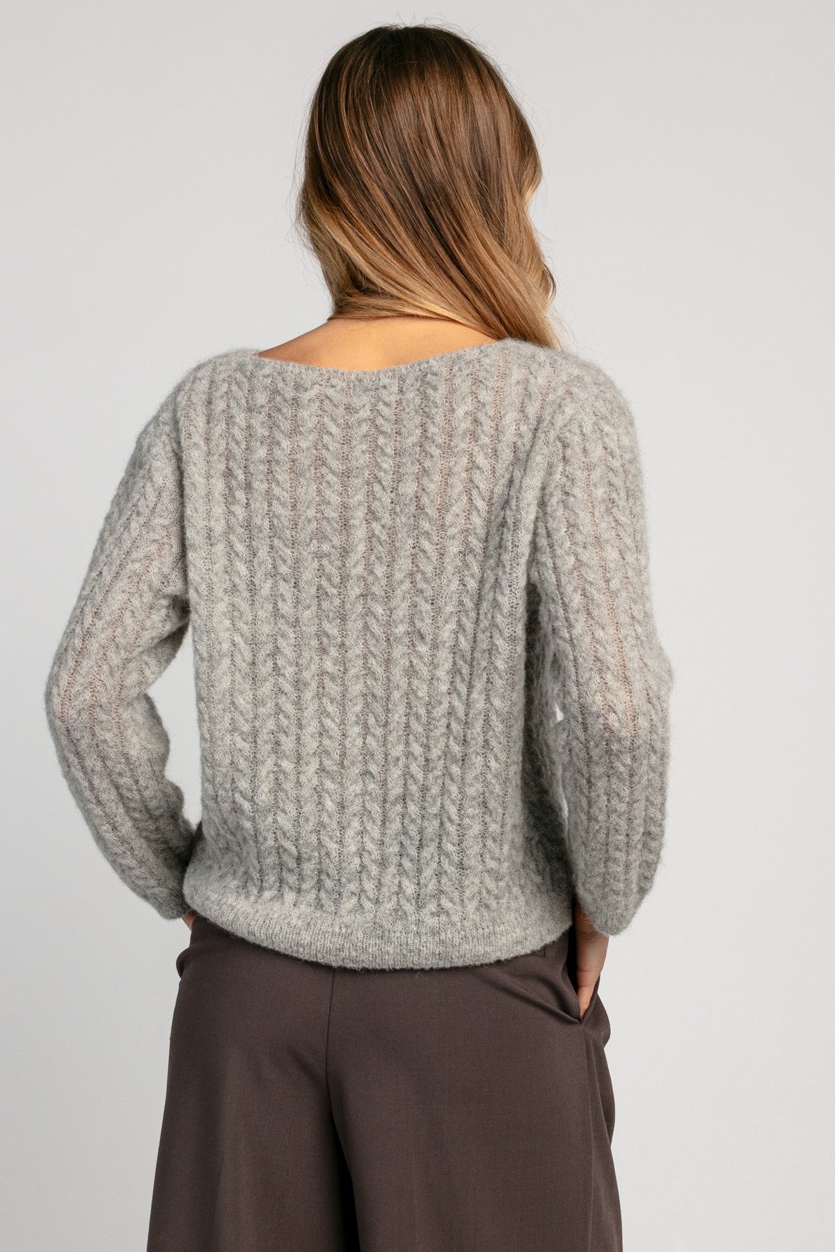 Delikatny sweter mgiełka z wełny alpaki szary - 3