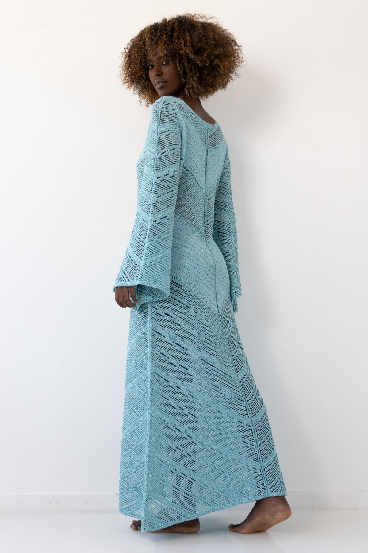 Długa ażurowa sukienka boho niebieski - 5