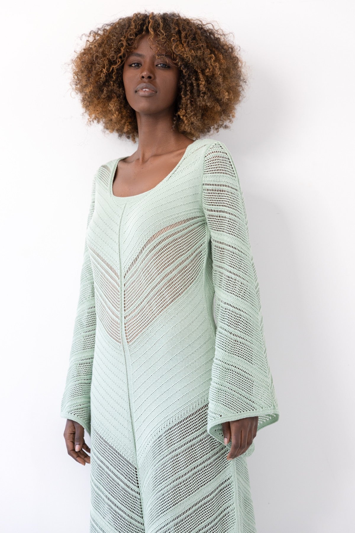 Długa ażurowa sukienka boho pistacjowy - 2