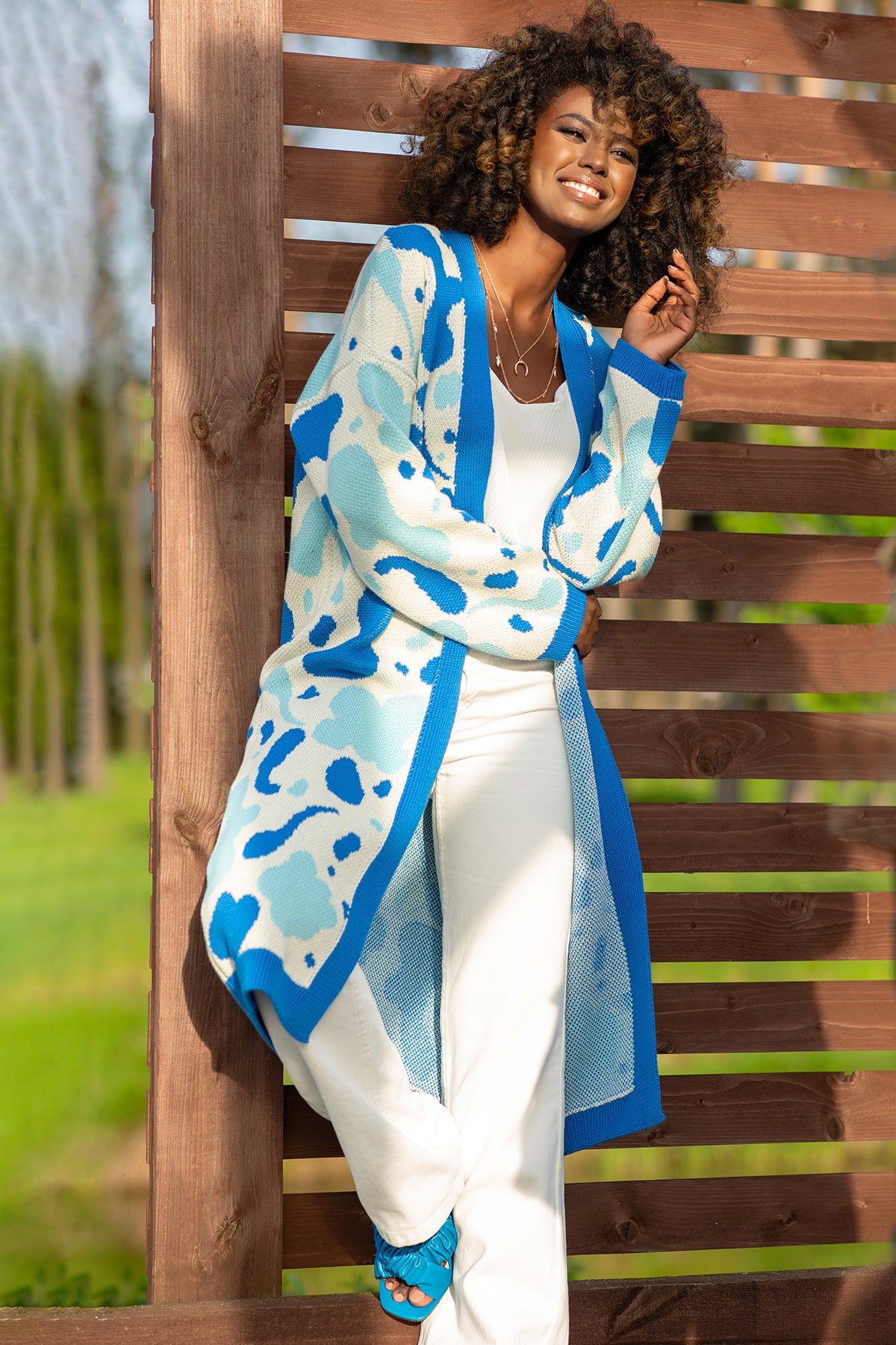 Długi Kardigan w żakardowy wzór niebieski parade - 3