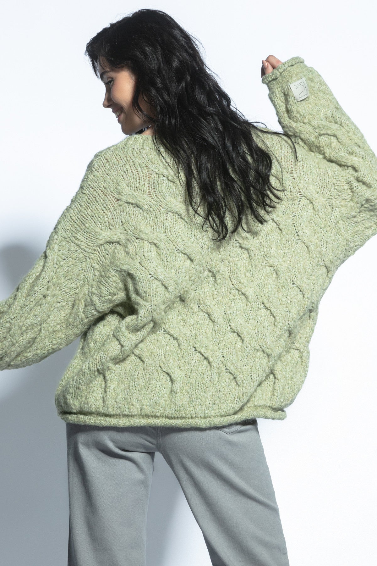 Elegancki sweter z wełny dziewiczej i wełny alpaki pistacjowy - 5