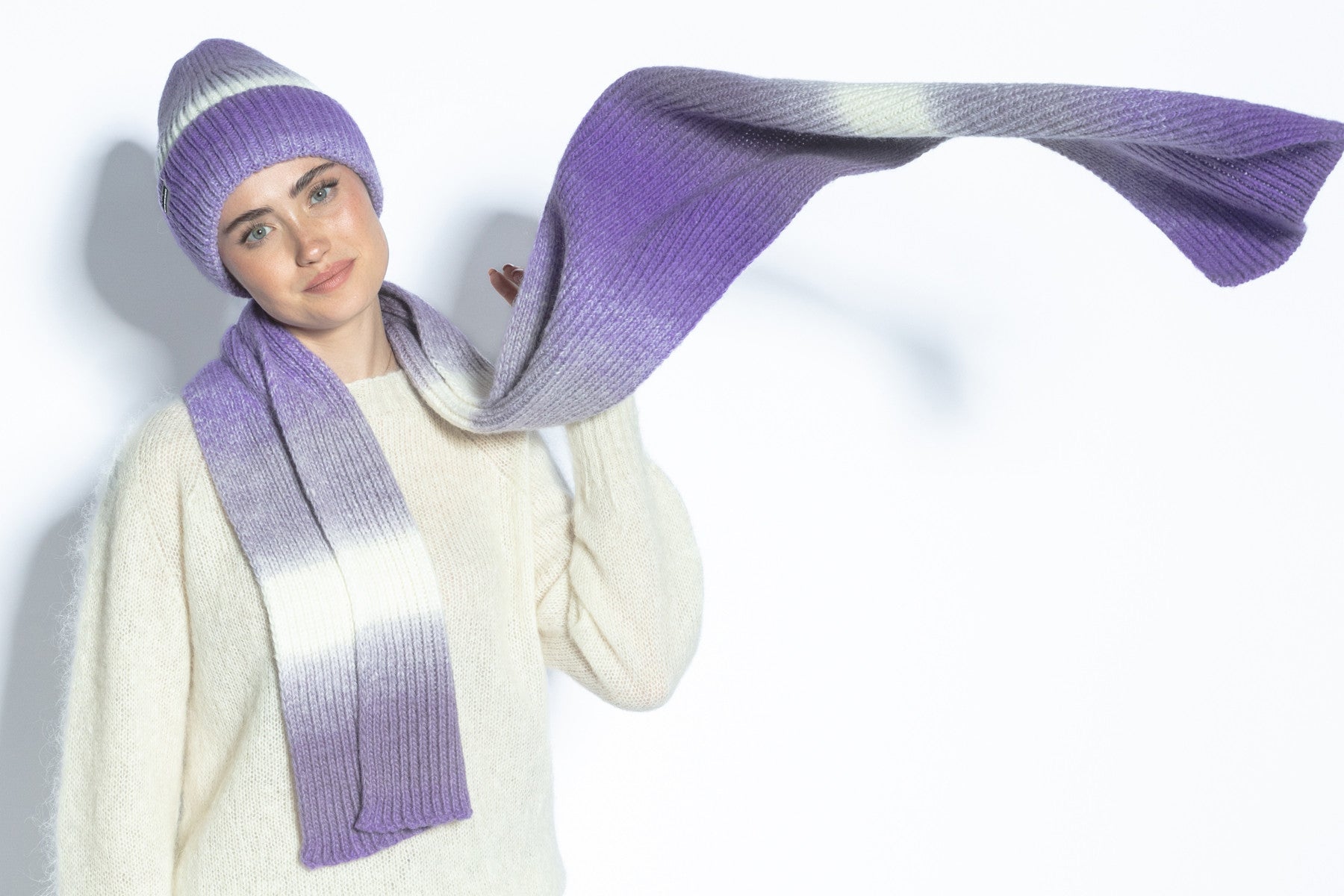 WEŁNIANY KOMPLET CZAPKA I SZAL fioletowy - 6