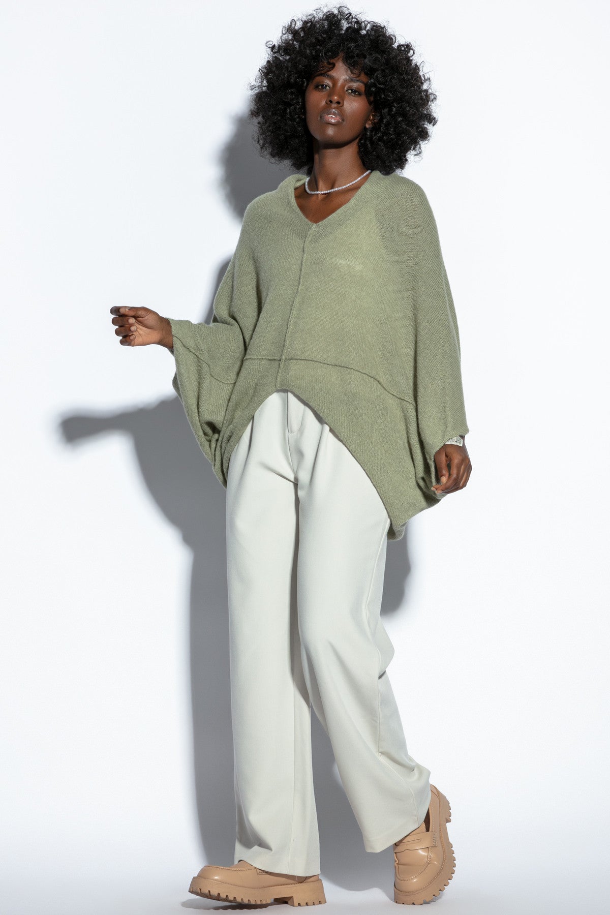 Luźny elegancki jedwabny sweter narzutka pistacjowy - 3