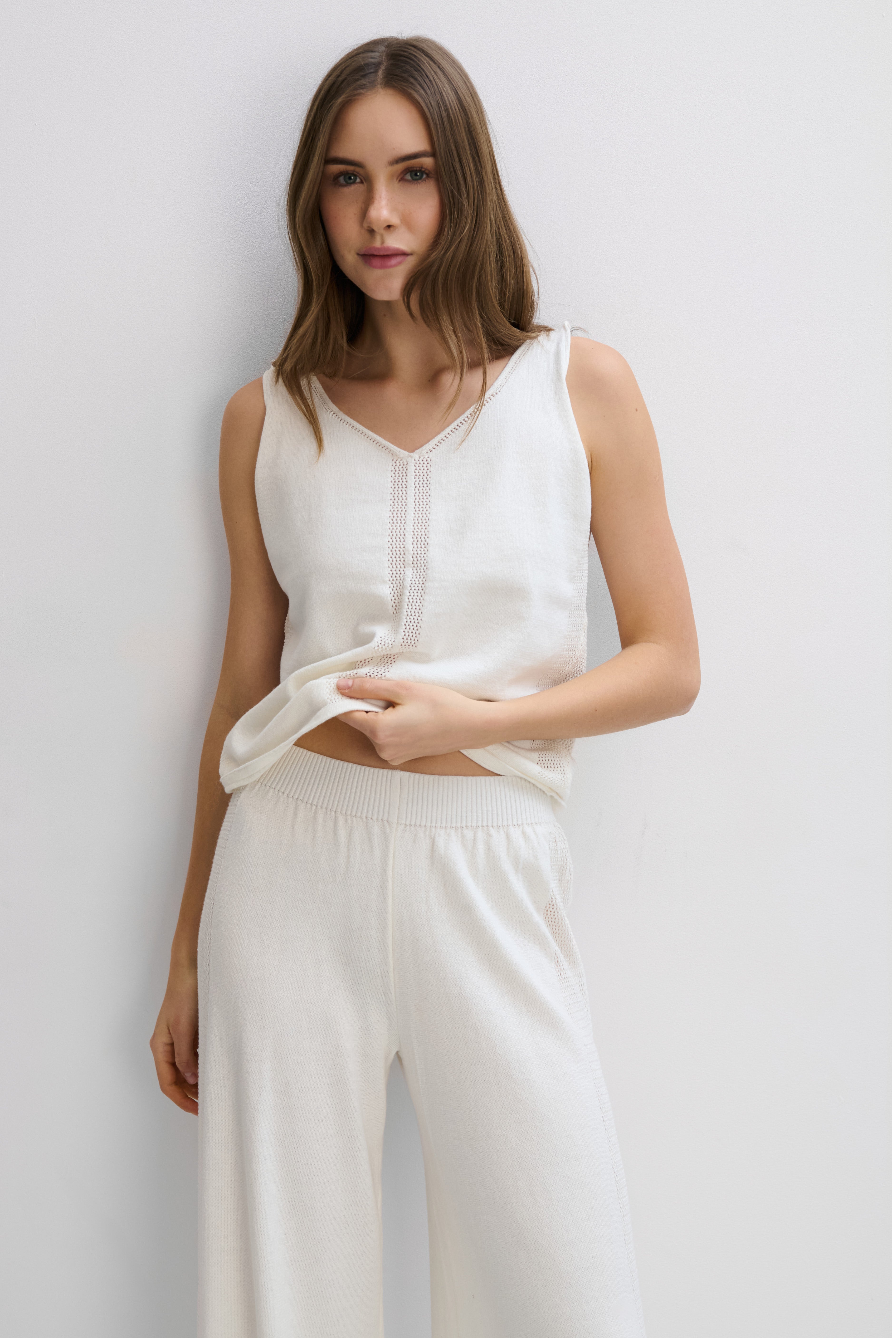 Top z bawełny organicznej i kaszmiru ecru