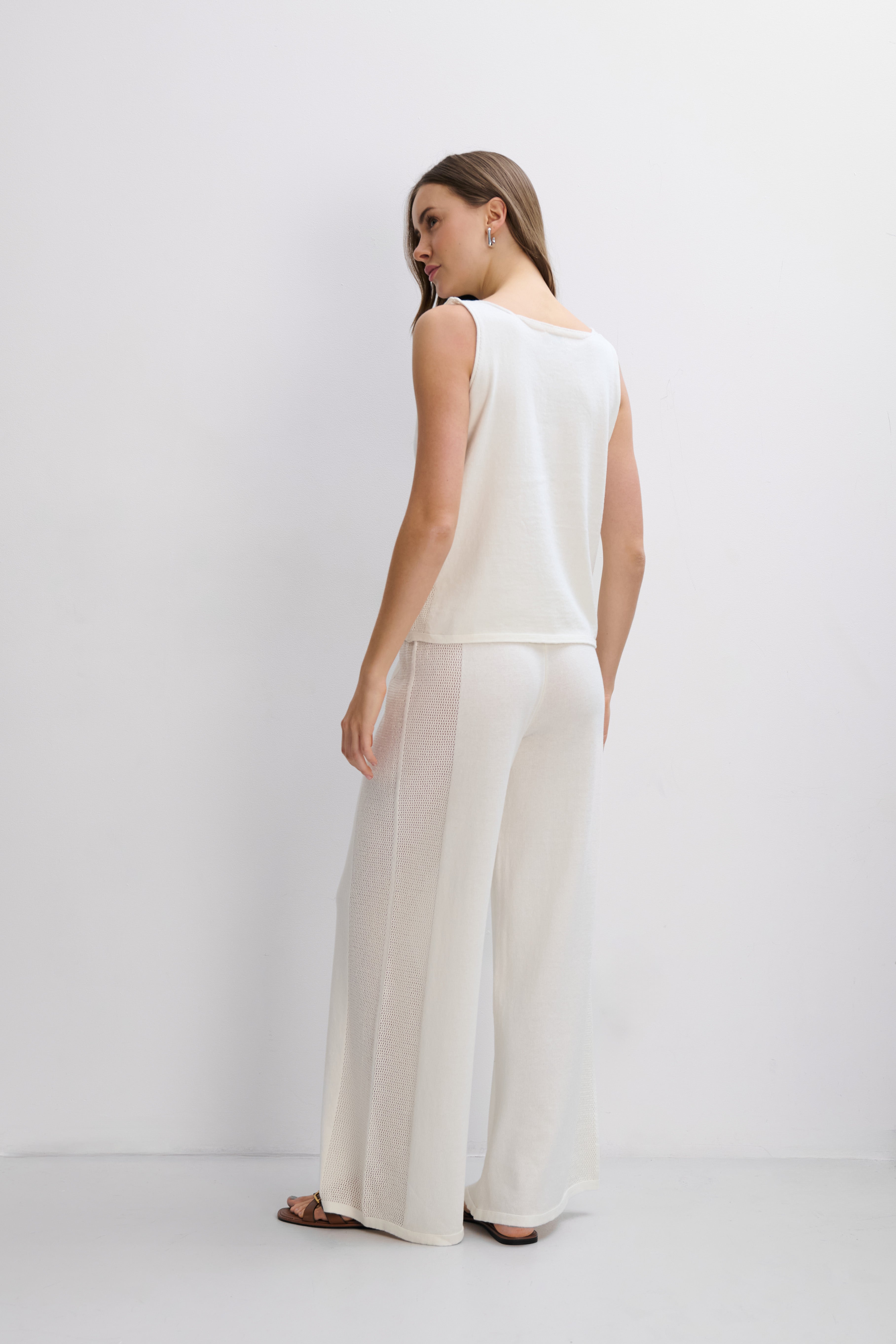 Top z bawełny organicznej i kaszmiru ecru