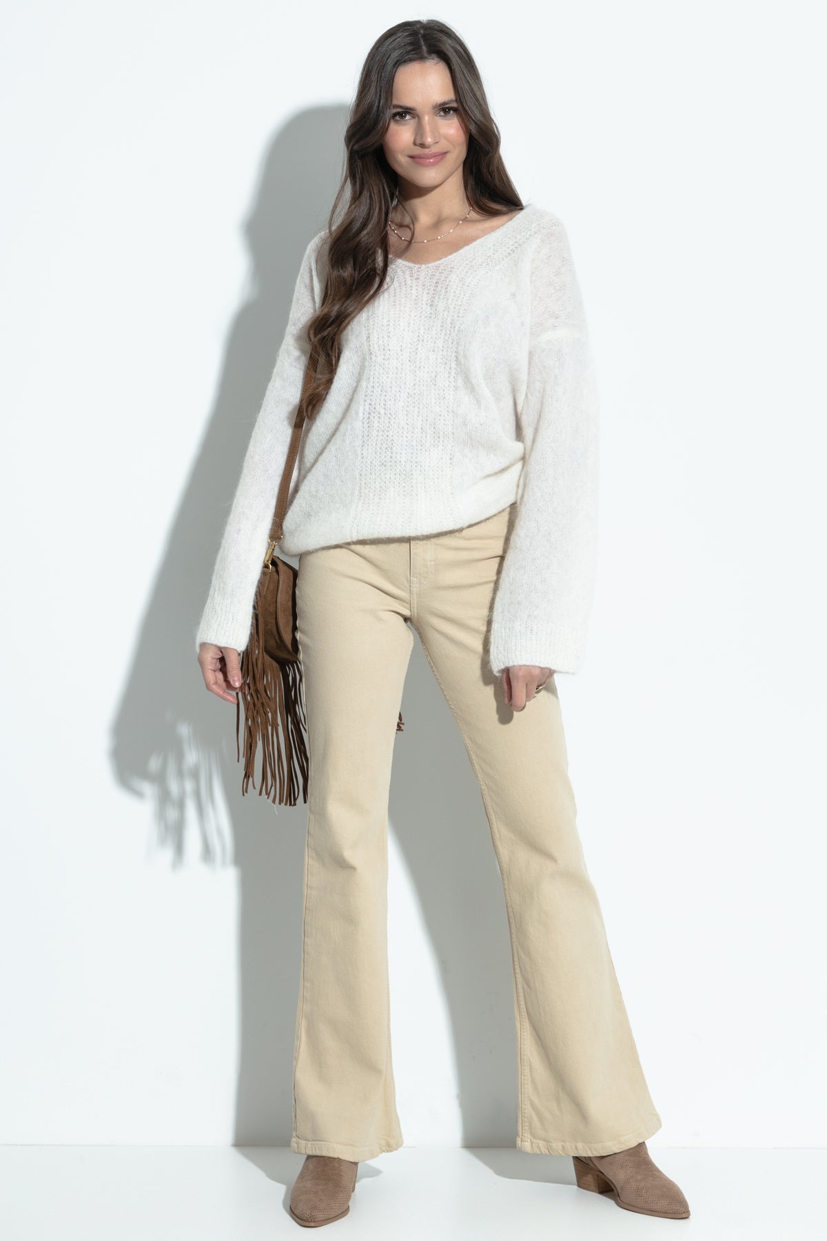 Sweter z dekoltem z wełny alpaki ecru - 8