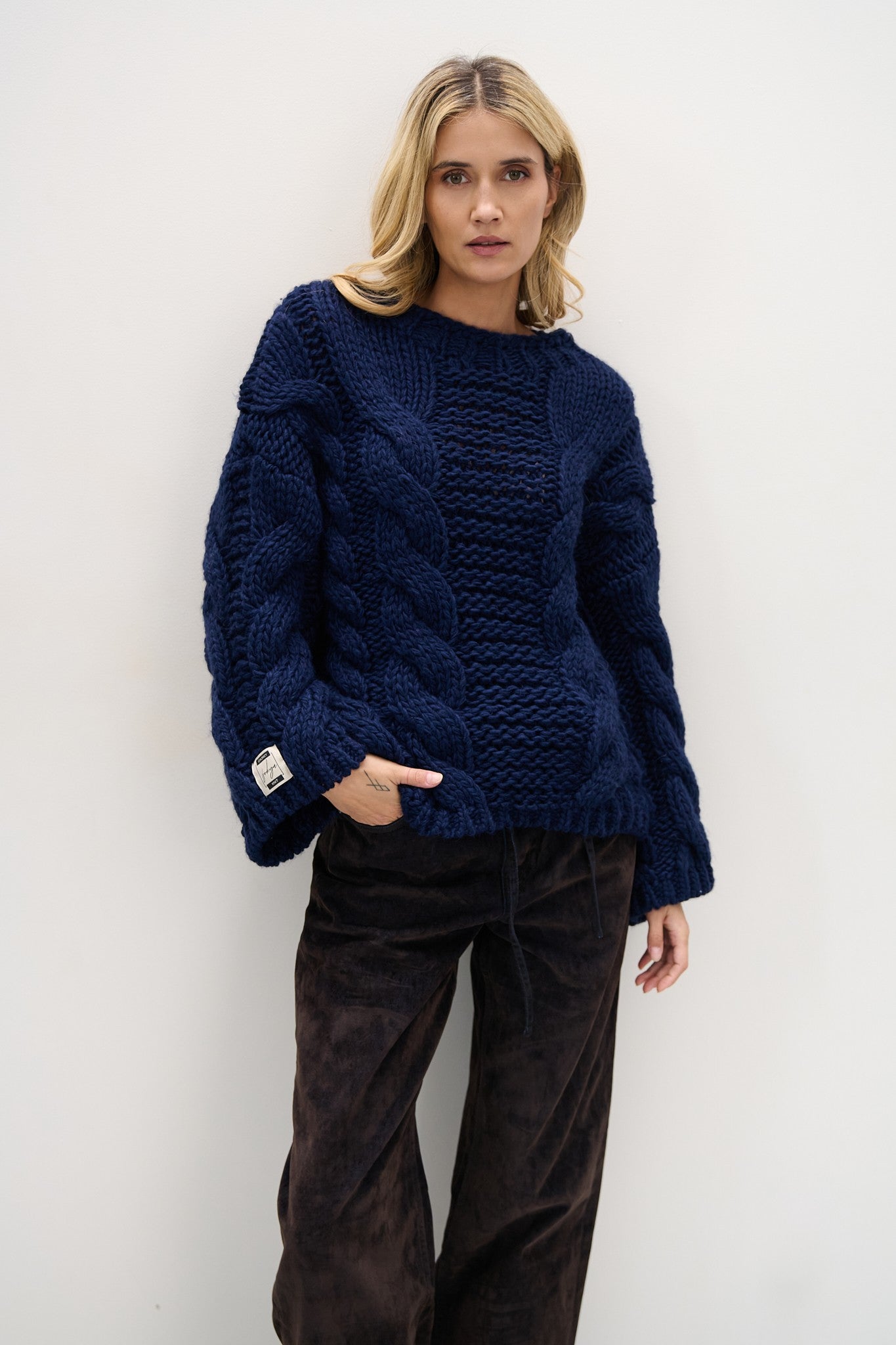 Sweter z grubymi warkoczami CHUNKY KNIT granat granatowy - 1