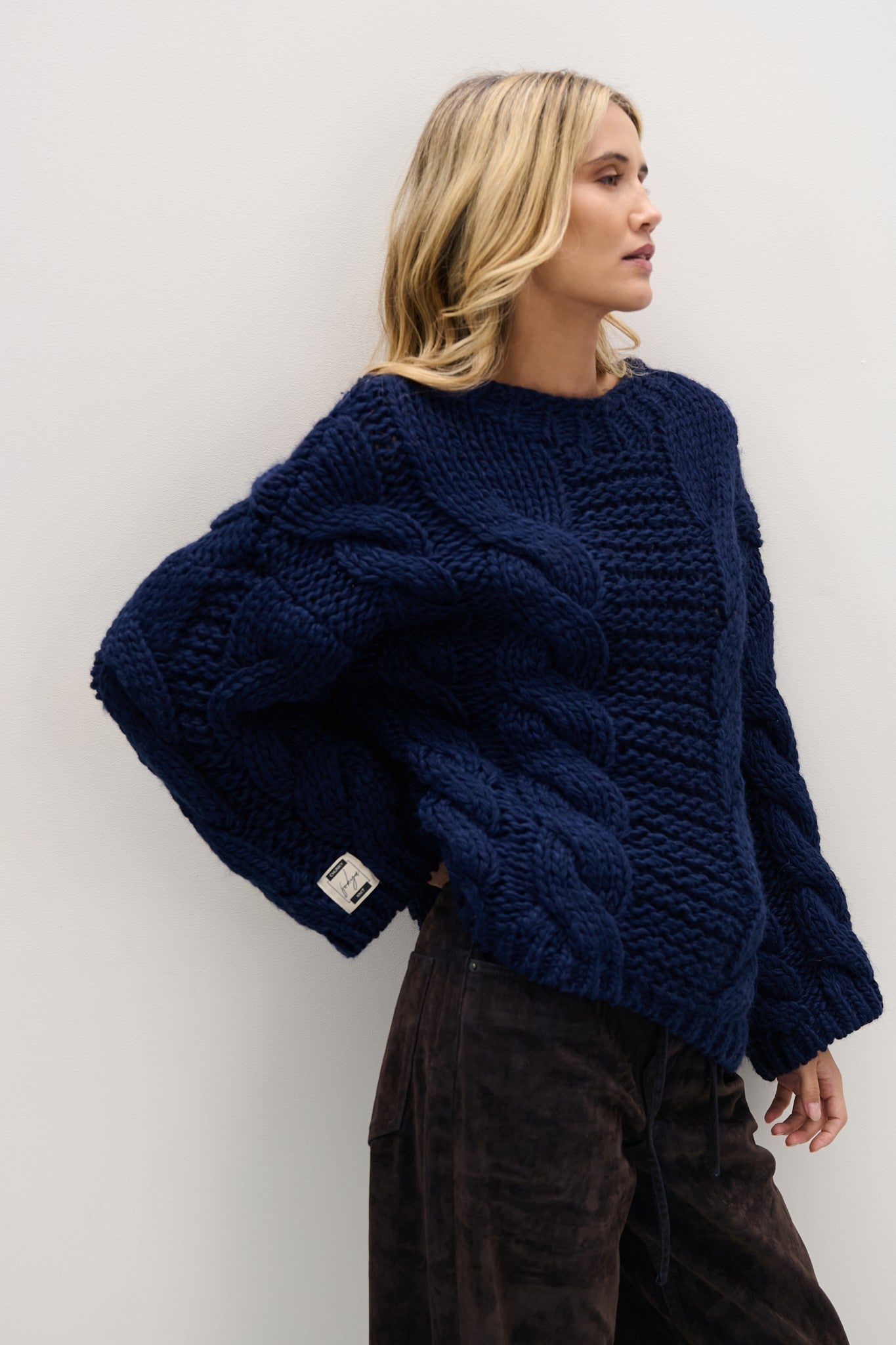 Sweter z grubymi warkoczami CHUNKY KNIT granat granatowy - 3