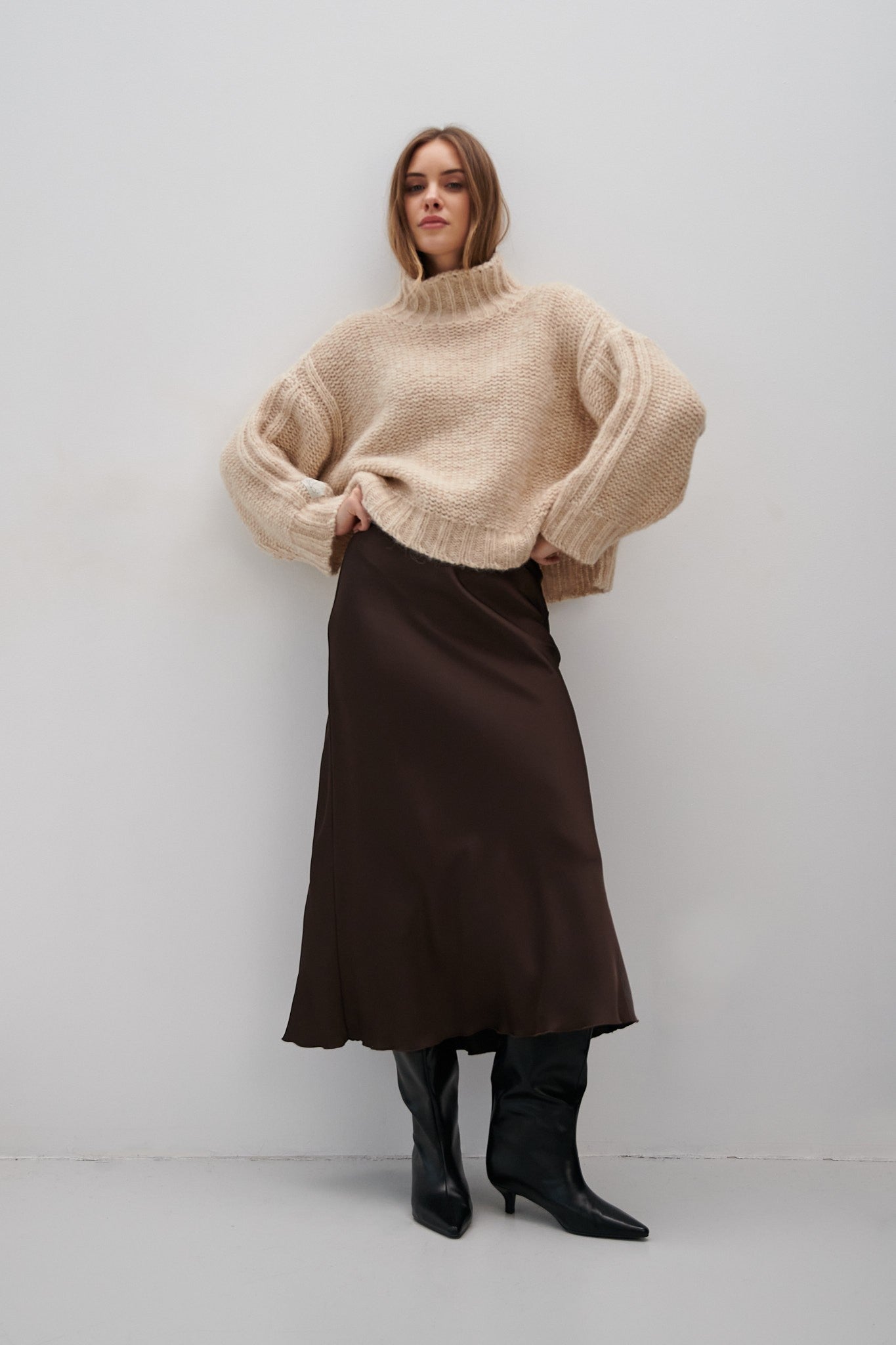 Sweter z niefarbowanej wełny alpaki i bawełny mako beżowy - 1