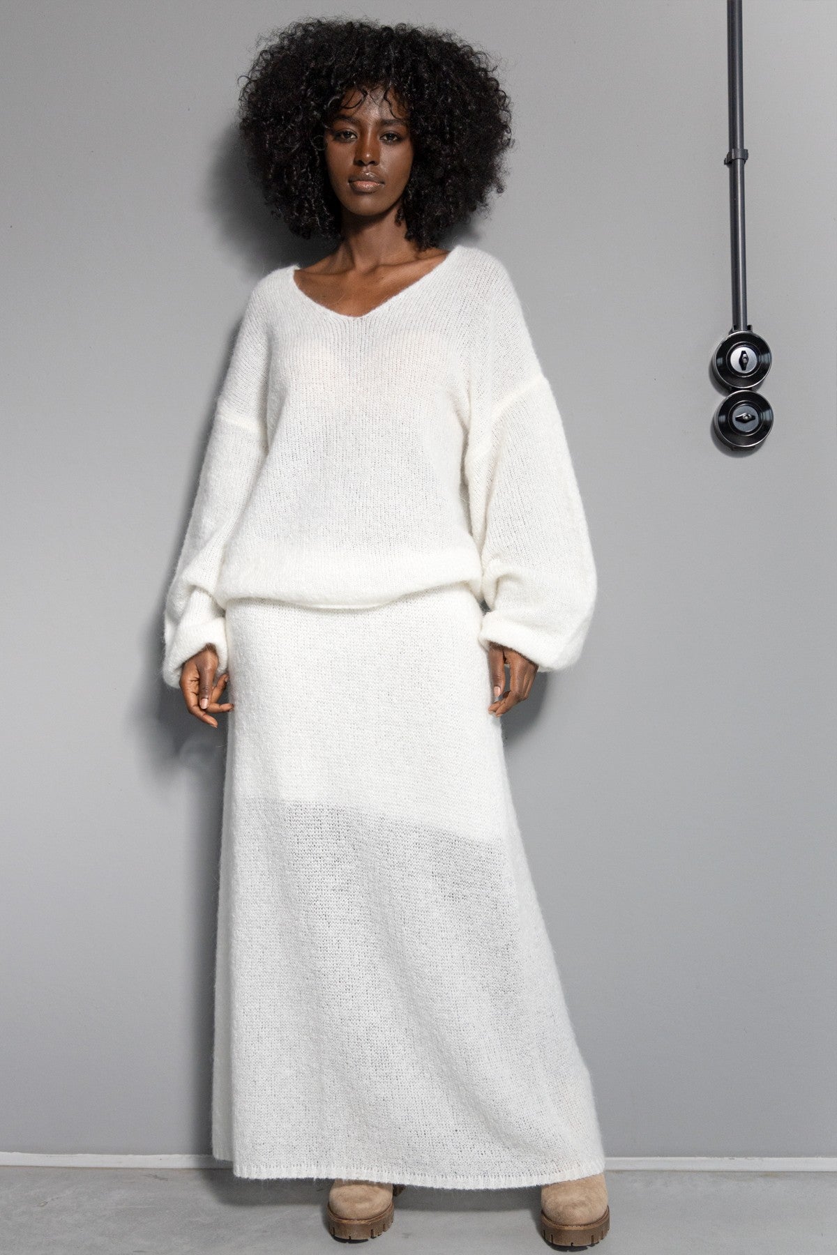 Sweter z wełny ecru - 4