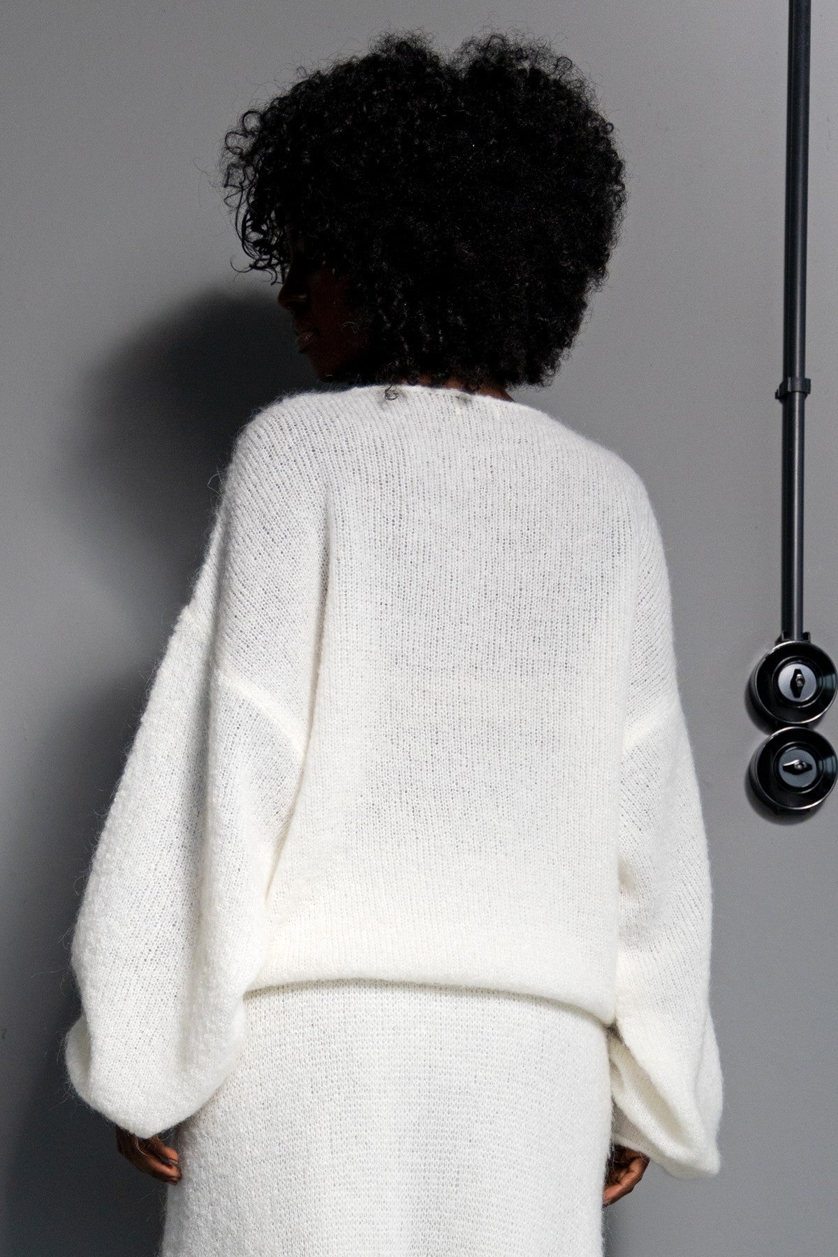 Sweter z wełny ecru - 3