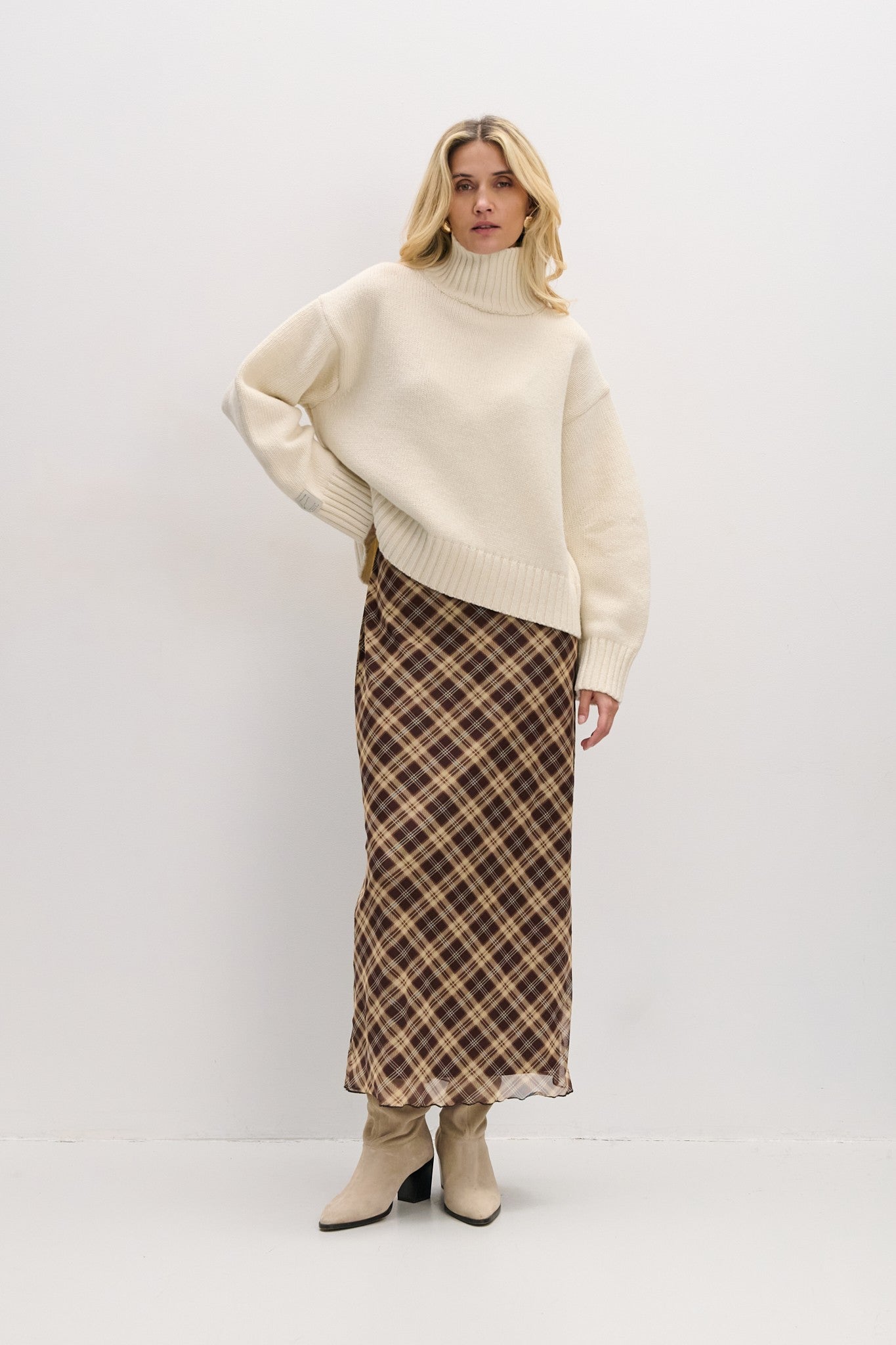 Sweter z wełny merynos o grubym splocie półgolf ecru - 2