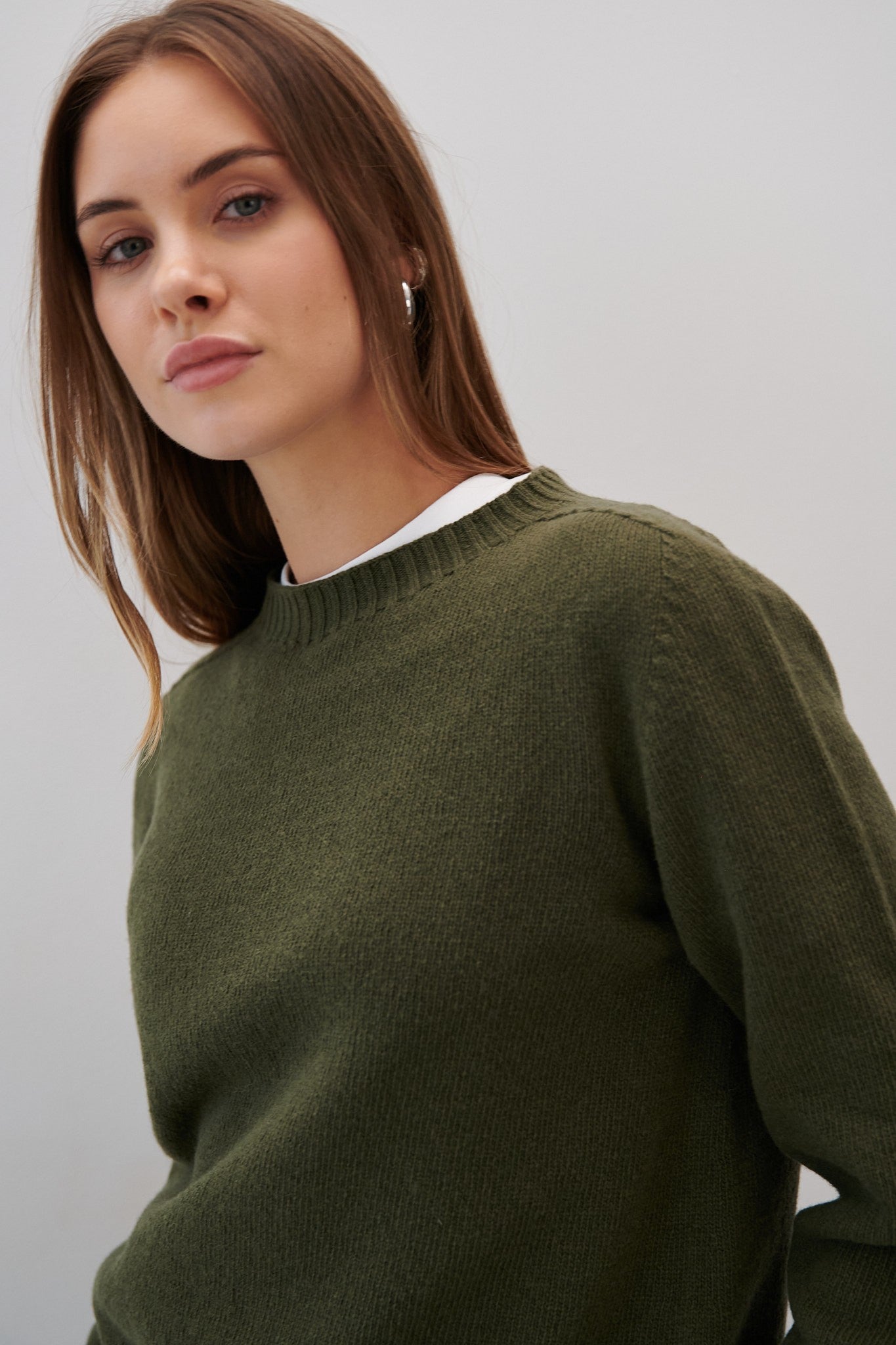 Sweter z wełny merynos oliwka oliwkowy - 3