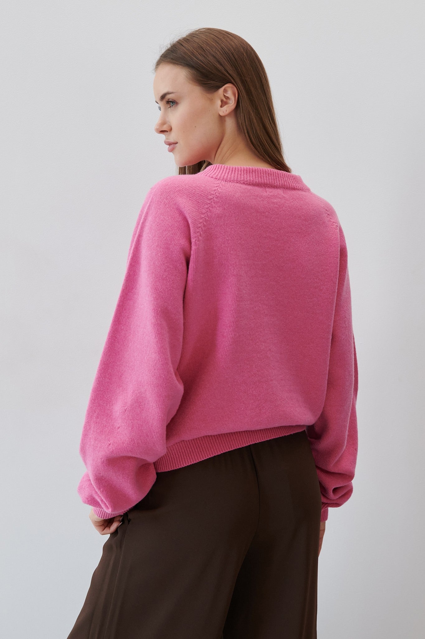 Sweter z wełny merynos różowy - 4