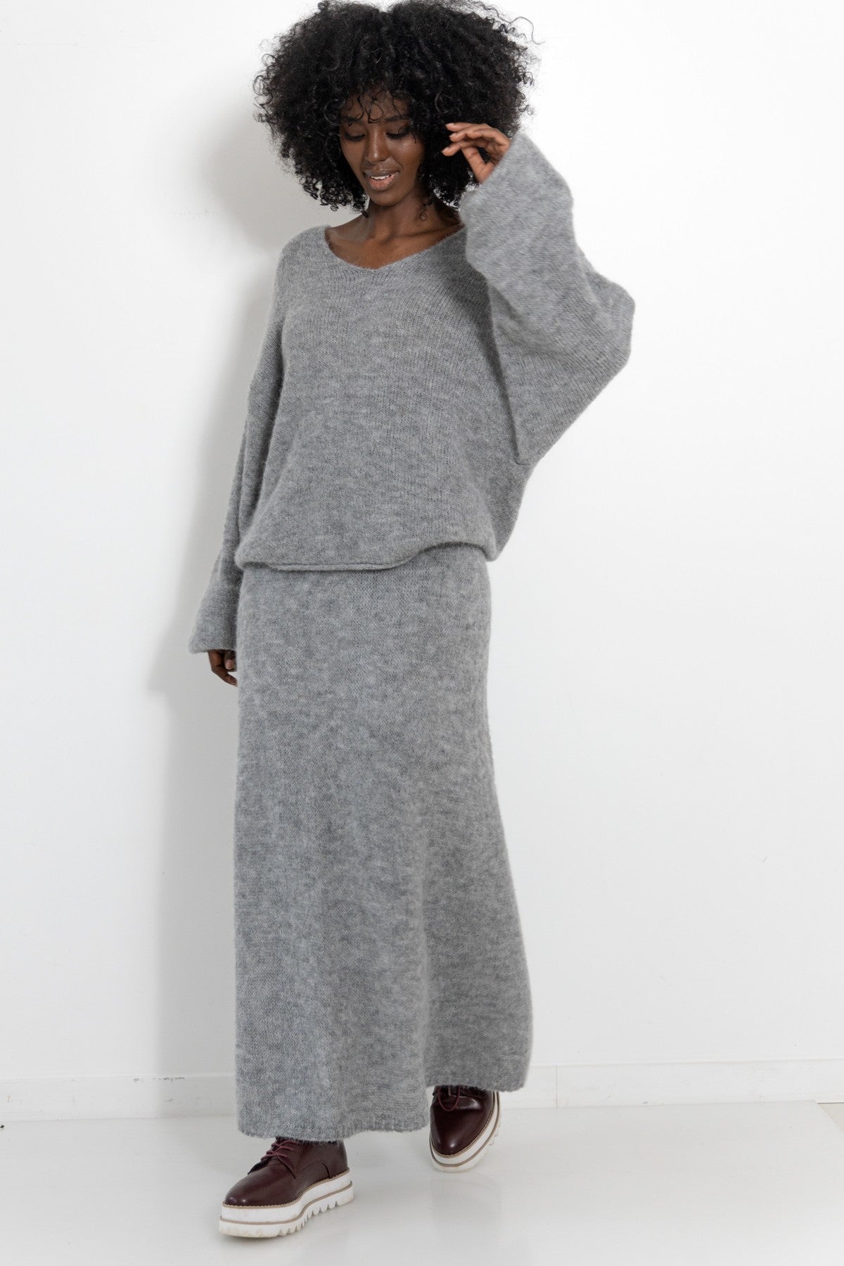 Sweter z wełny szary - 1