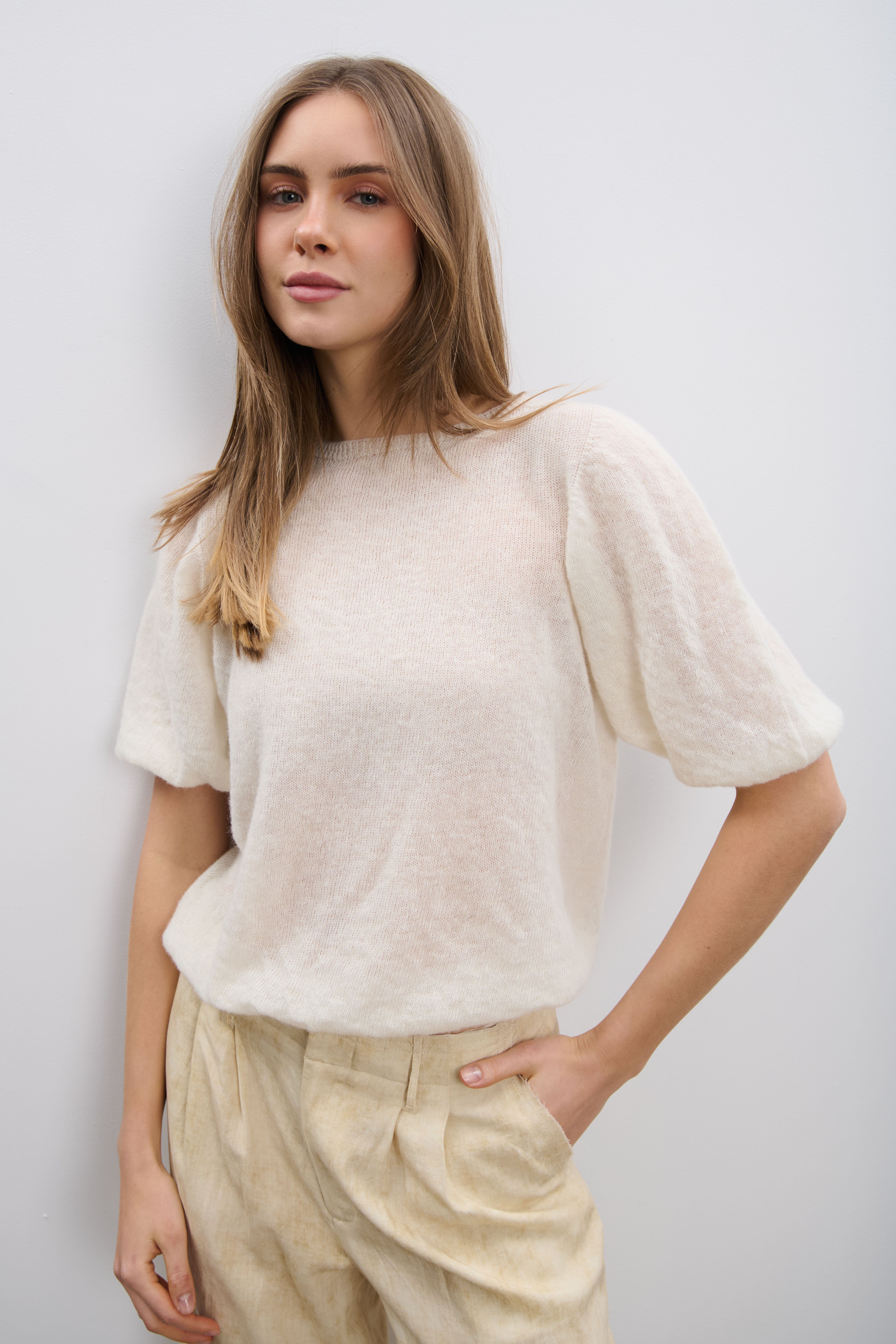 Sweter z krótkim rękawem z wełny baby alpaka i wełny virgin ecru