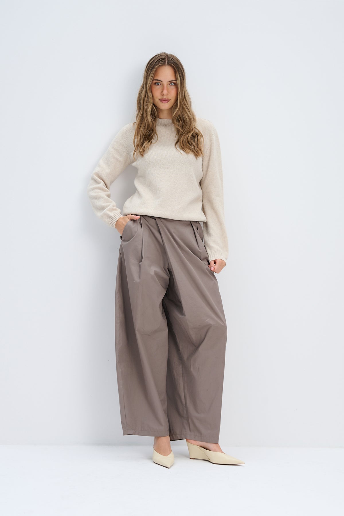 Sweter z wełny merynos elegant flow beżowy