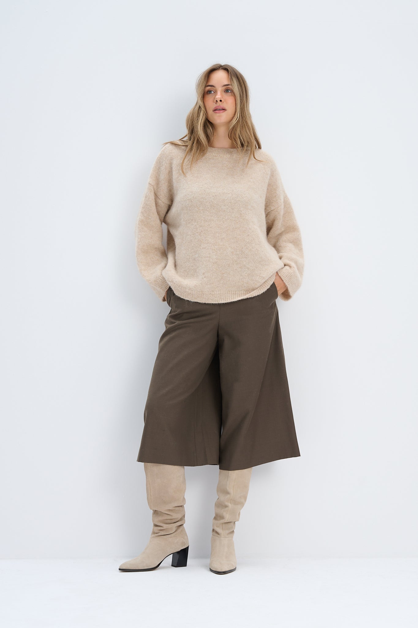 Sweter z wełny alpaki Avalon beżowy