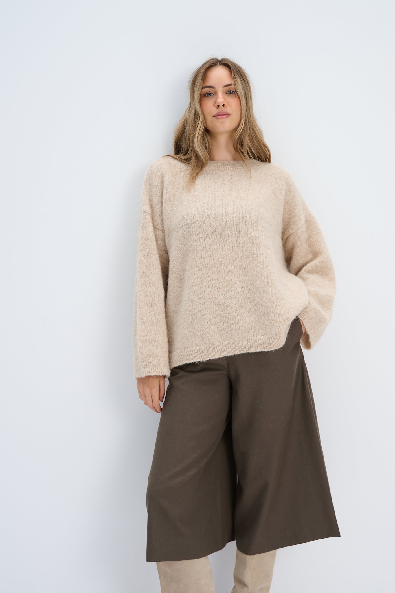 Sweter z wełny alpaki Avalon beżowy
