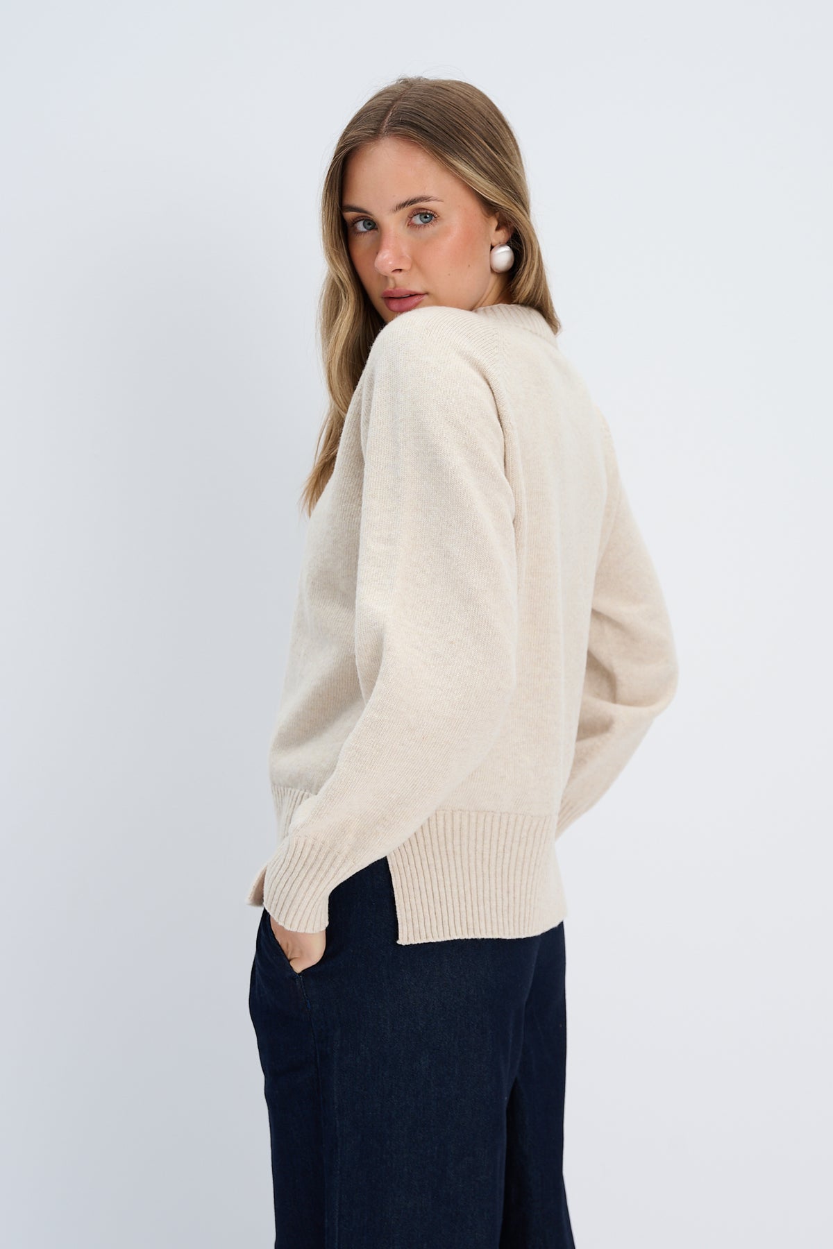 Sweter z wełny merynos Mellow beżowy