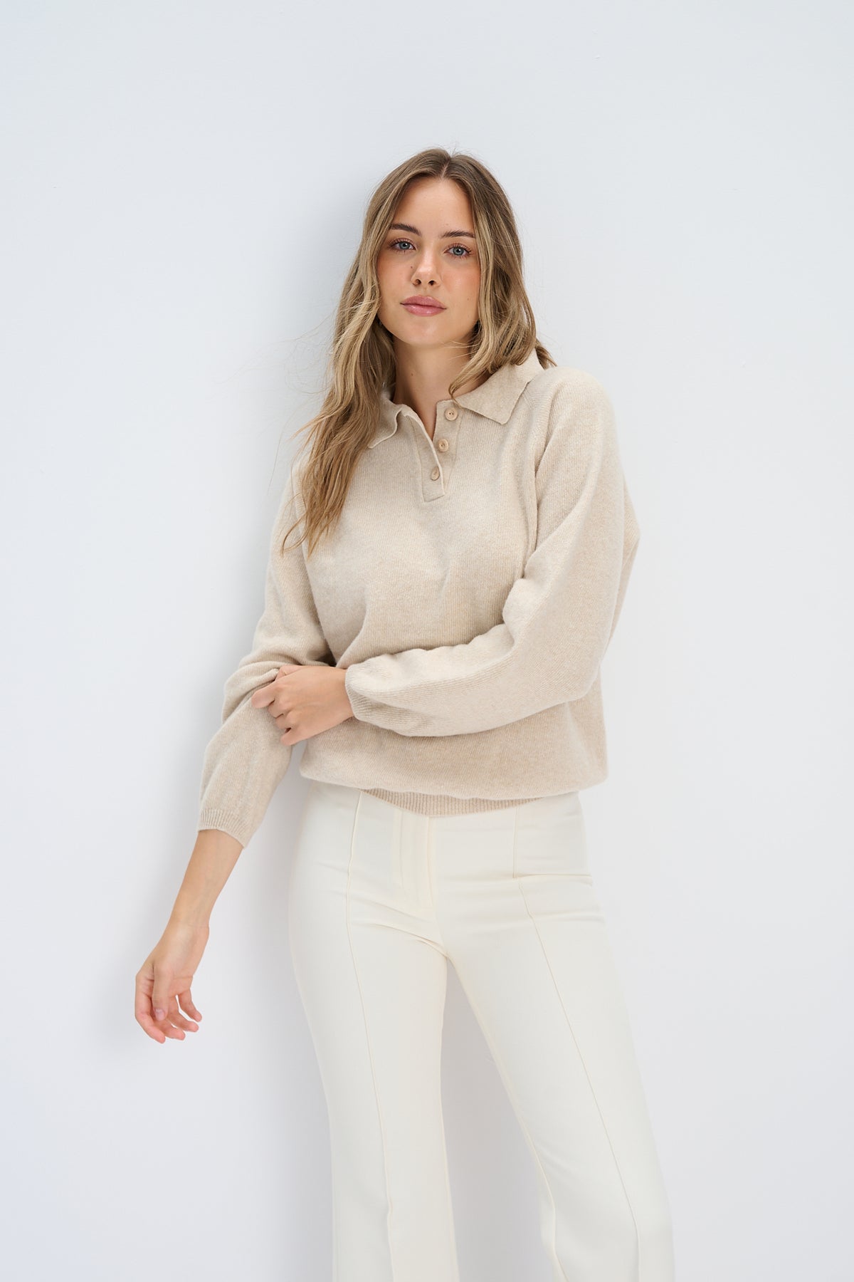 Sweter z w wełny merynos Élan beżowy