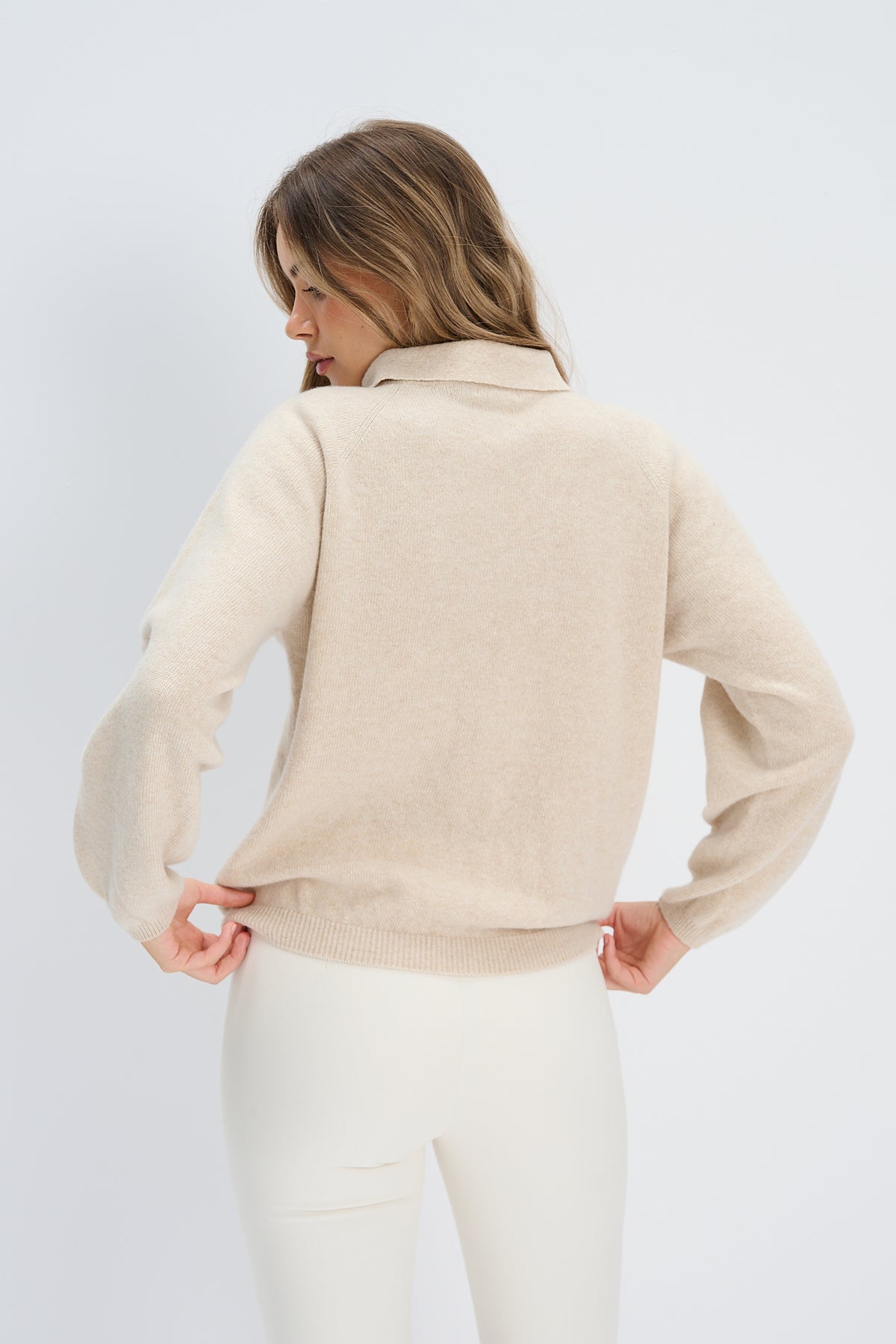 Sweter z w wełny merynos Élan beżowy