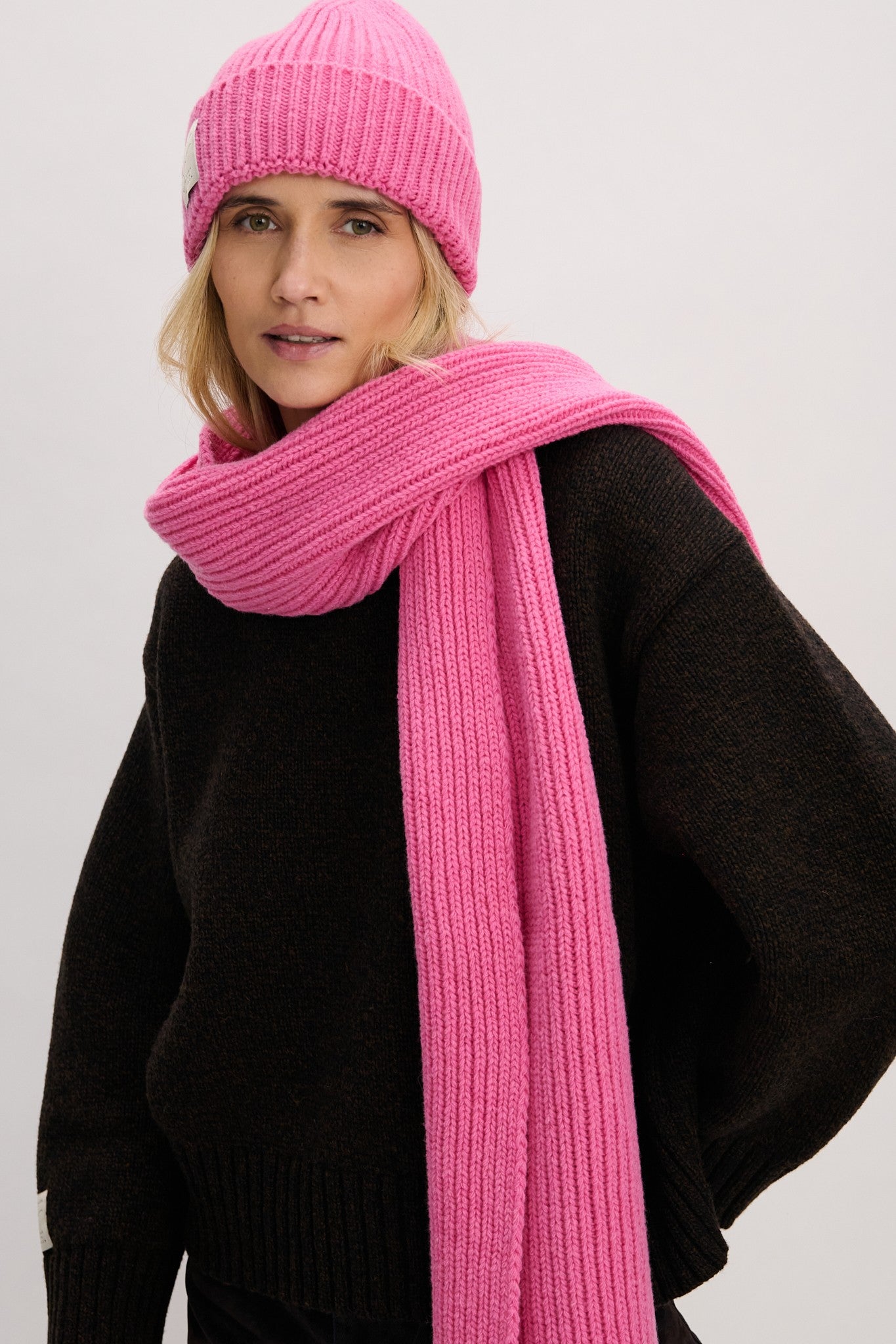 Szal z wełny merynos PURE różowy - 1