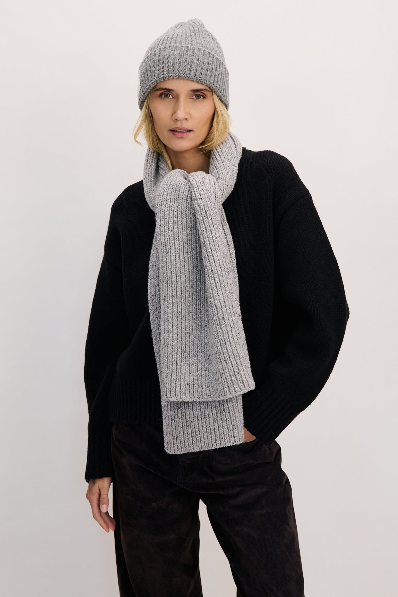 Wełniany szal MOON ASH szary