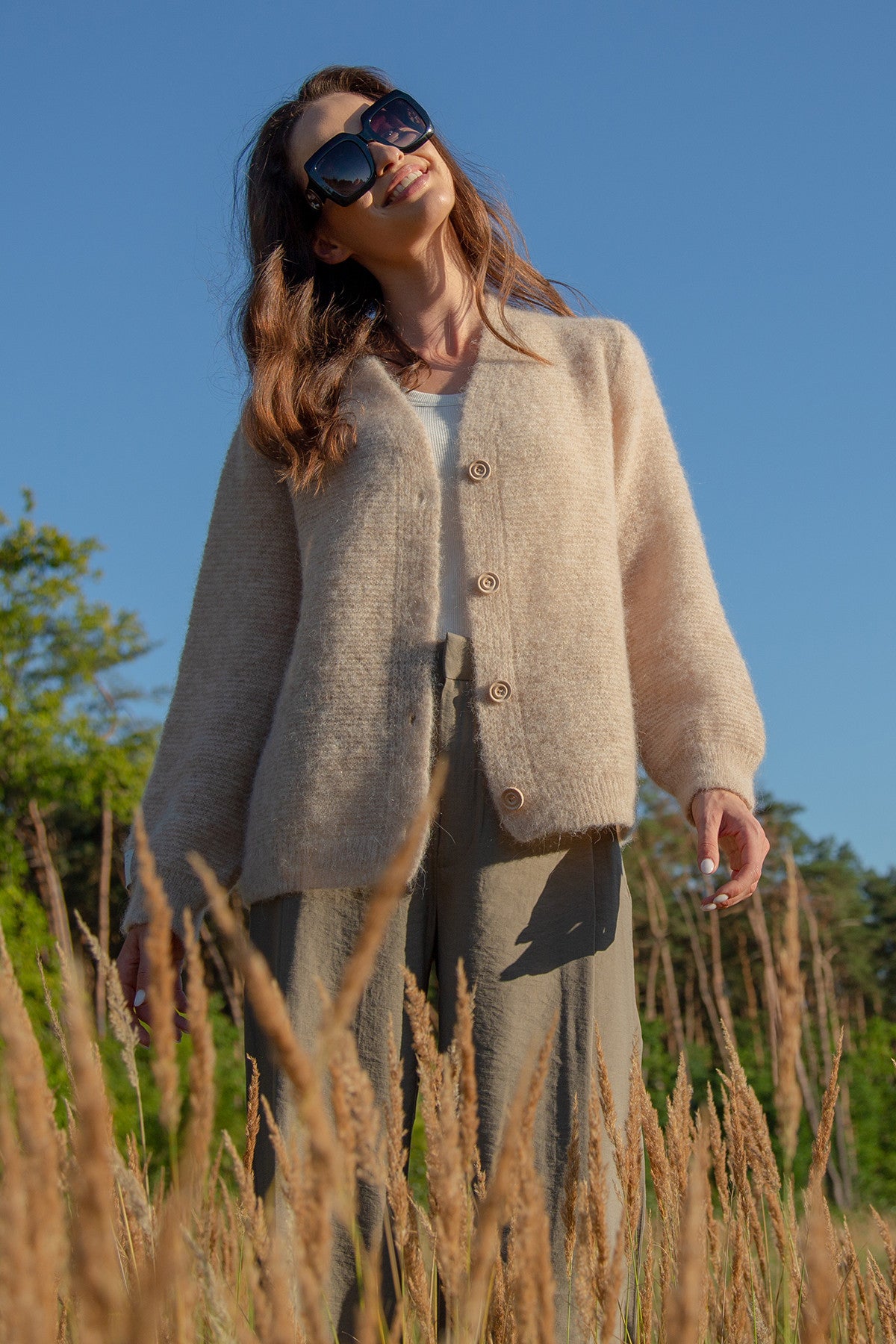 Zapinany kardigan z niefarbowanej wełny alpaki beżowy - 9