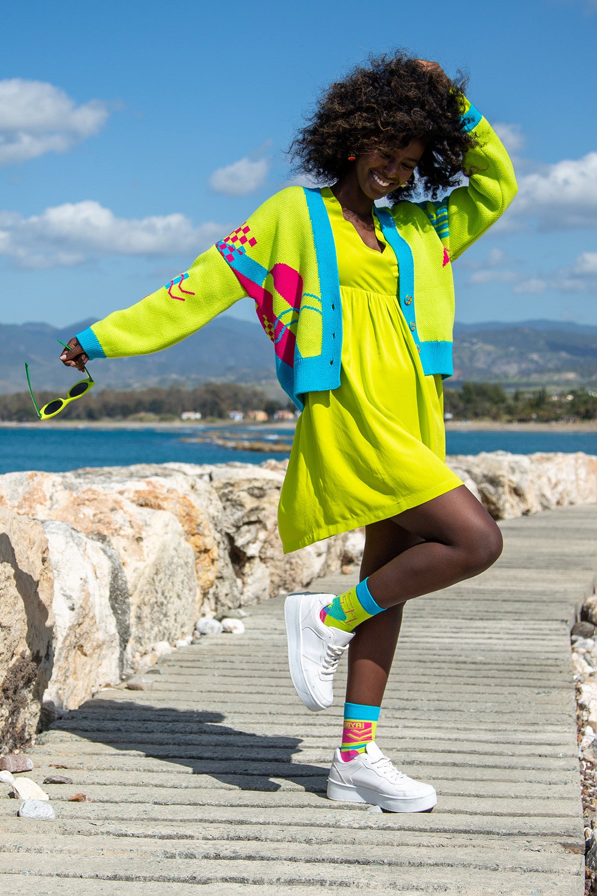 Zapinany żakardowy kardigan z geometrycznym wzorem limonkowy - 18